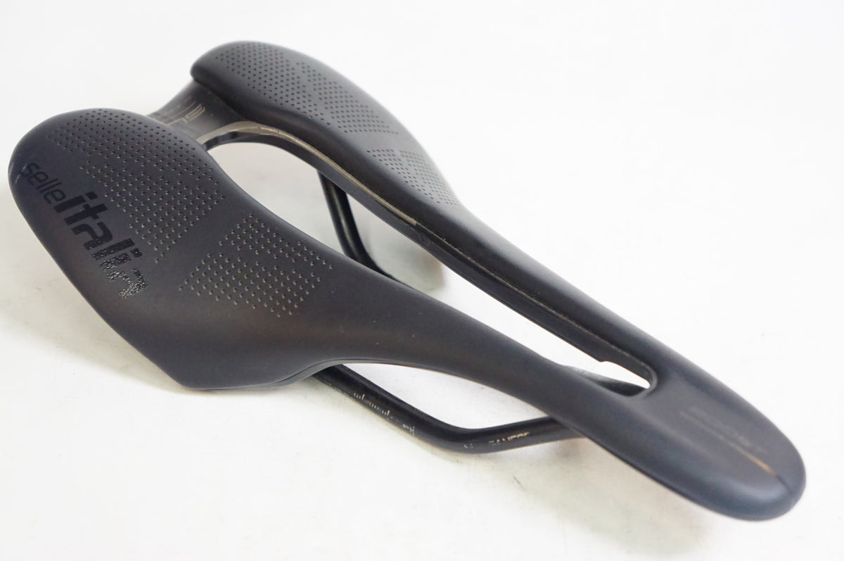 SELLE ITALIA 「セライタリア」 SLR BOOST SUPERFLOW サドル / 熊谷本店