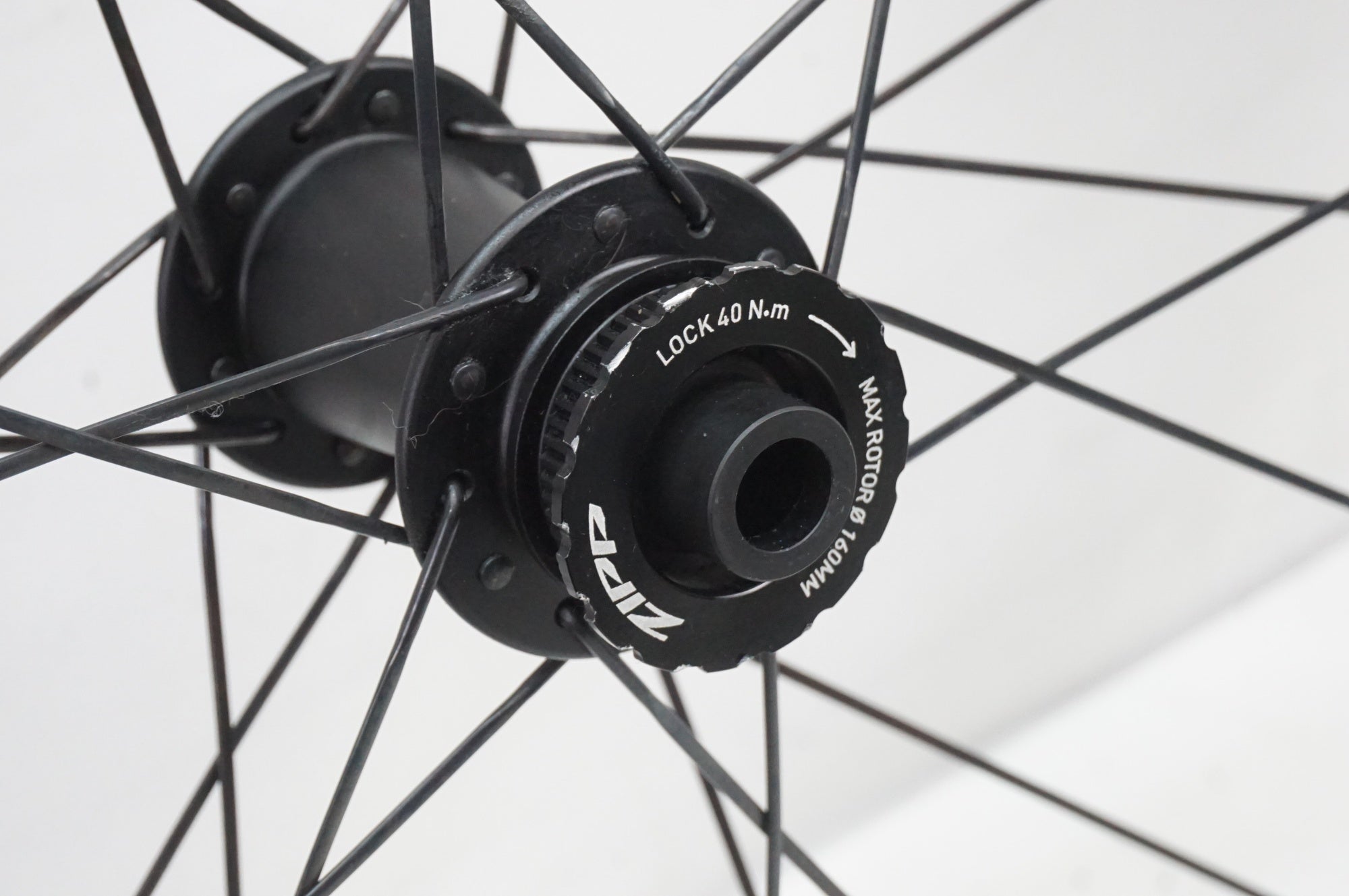 ZIPP 「ジップ」 404 FIRECREST DISC シマノ11S ホイールセット / 大宮店