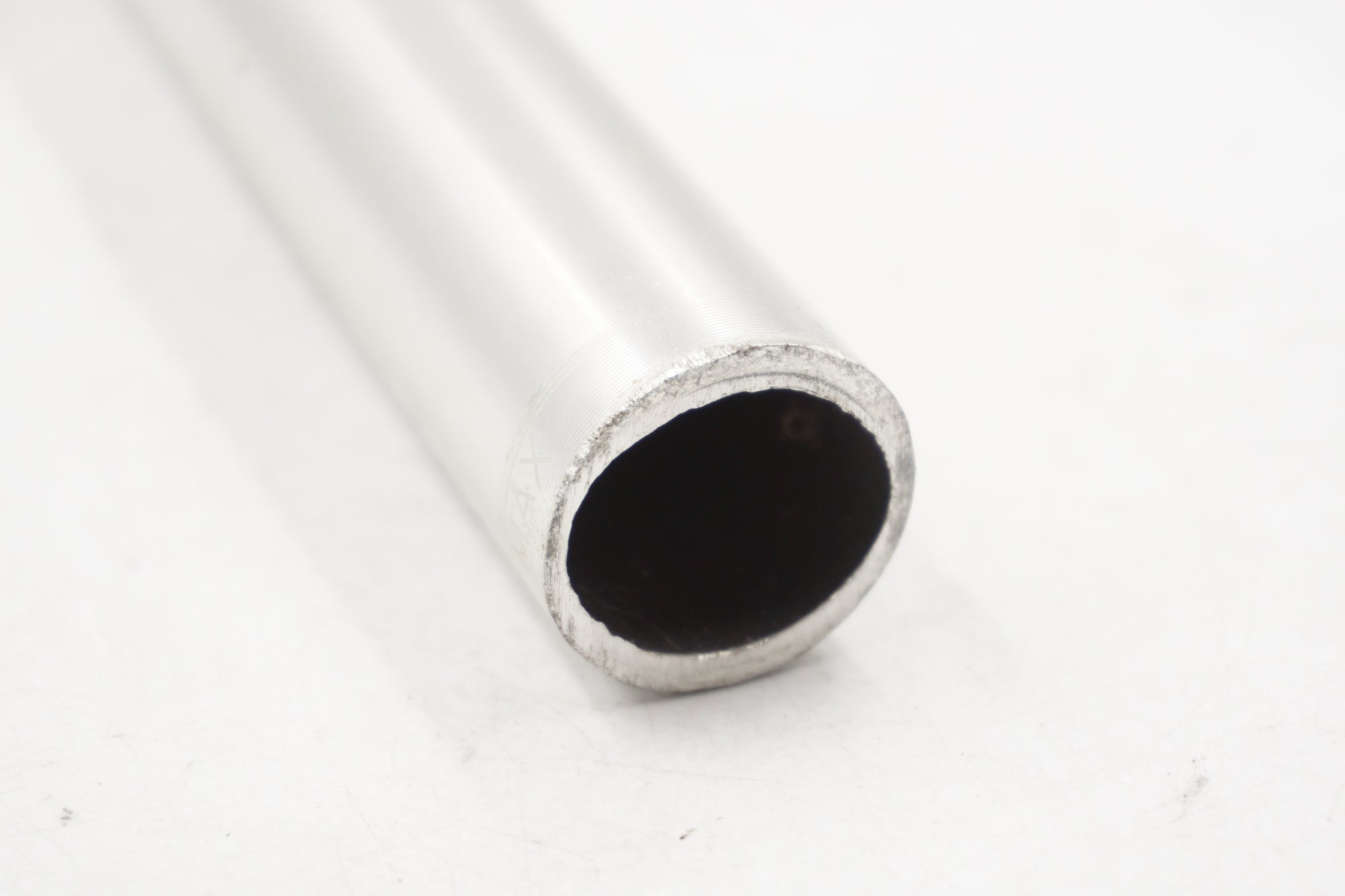 THOMSON 「トムソン」 ELITE Φ27.2 270mm シートポスト / 奈良店