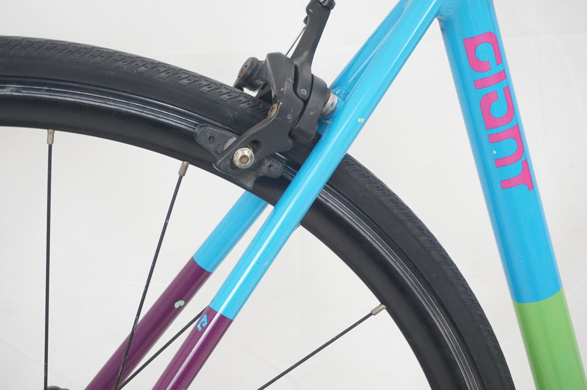 I got my long-awaited pist bike! GIANT Fixer F 2011 - YouTube