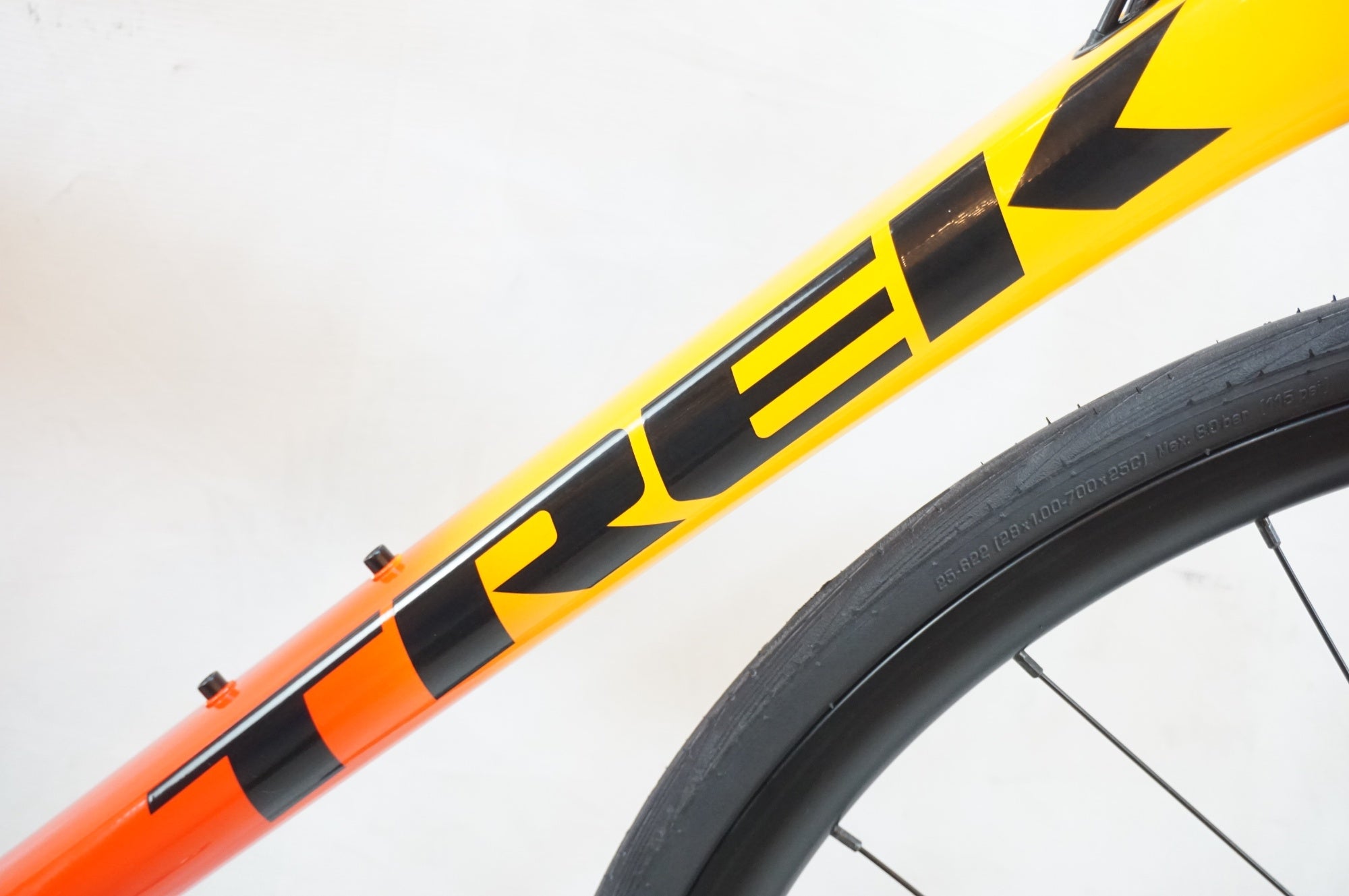 TREK 「トレック」 EMONDA ALR4 DISC 2021年モデル ロードバイク / 浦和ベース