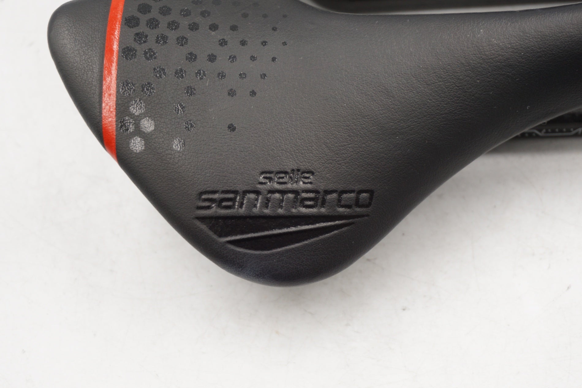 SELLE SANMARCO 「セラサンマルコ」 CFX サドル / 奈良店