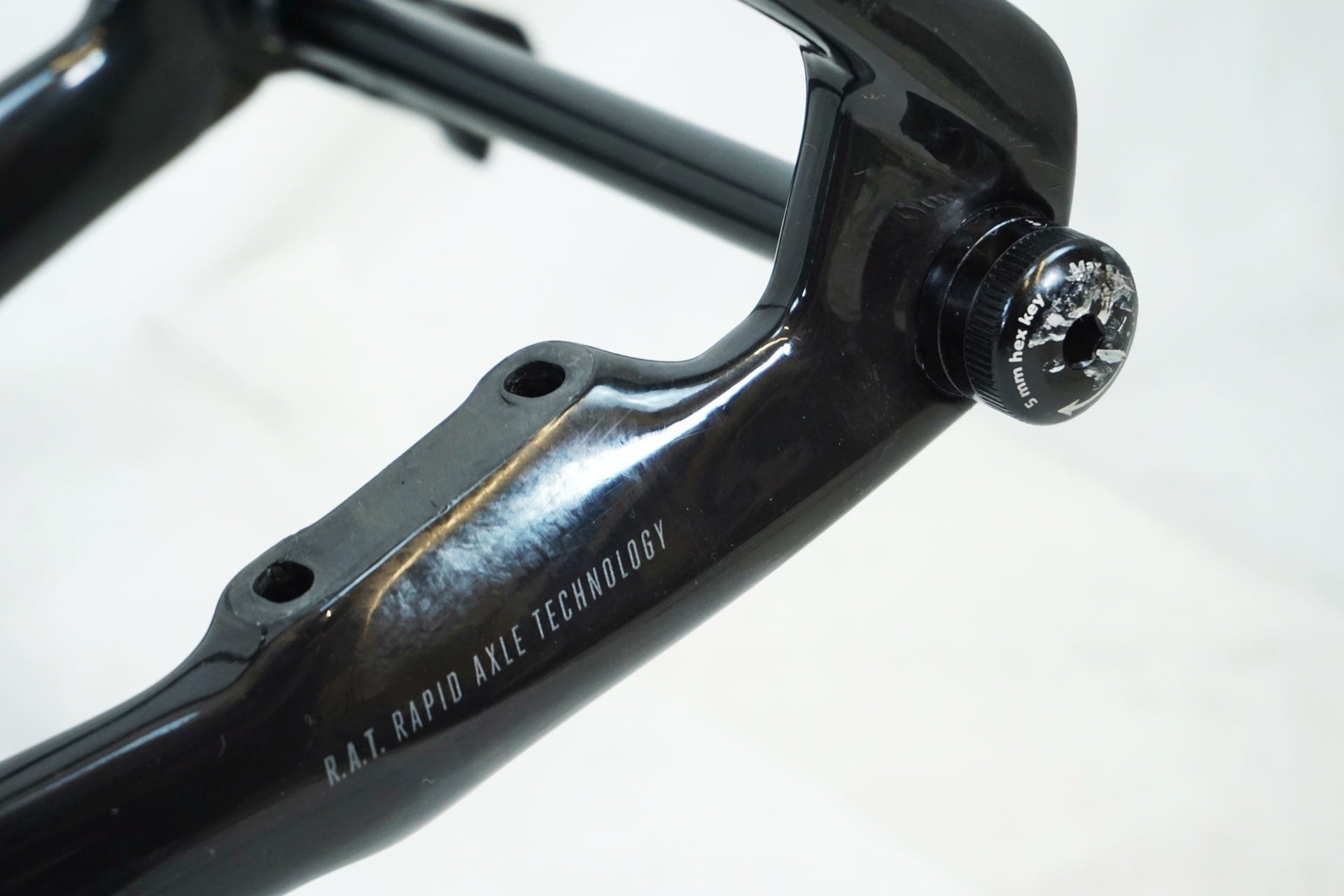 ラフォスプレミアム専用台 FOCUS 「フォ-カス」 IZALCO MAX DISC 9 2022年モデル フレームセット