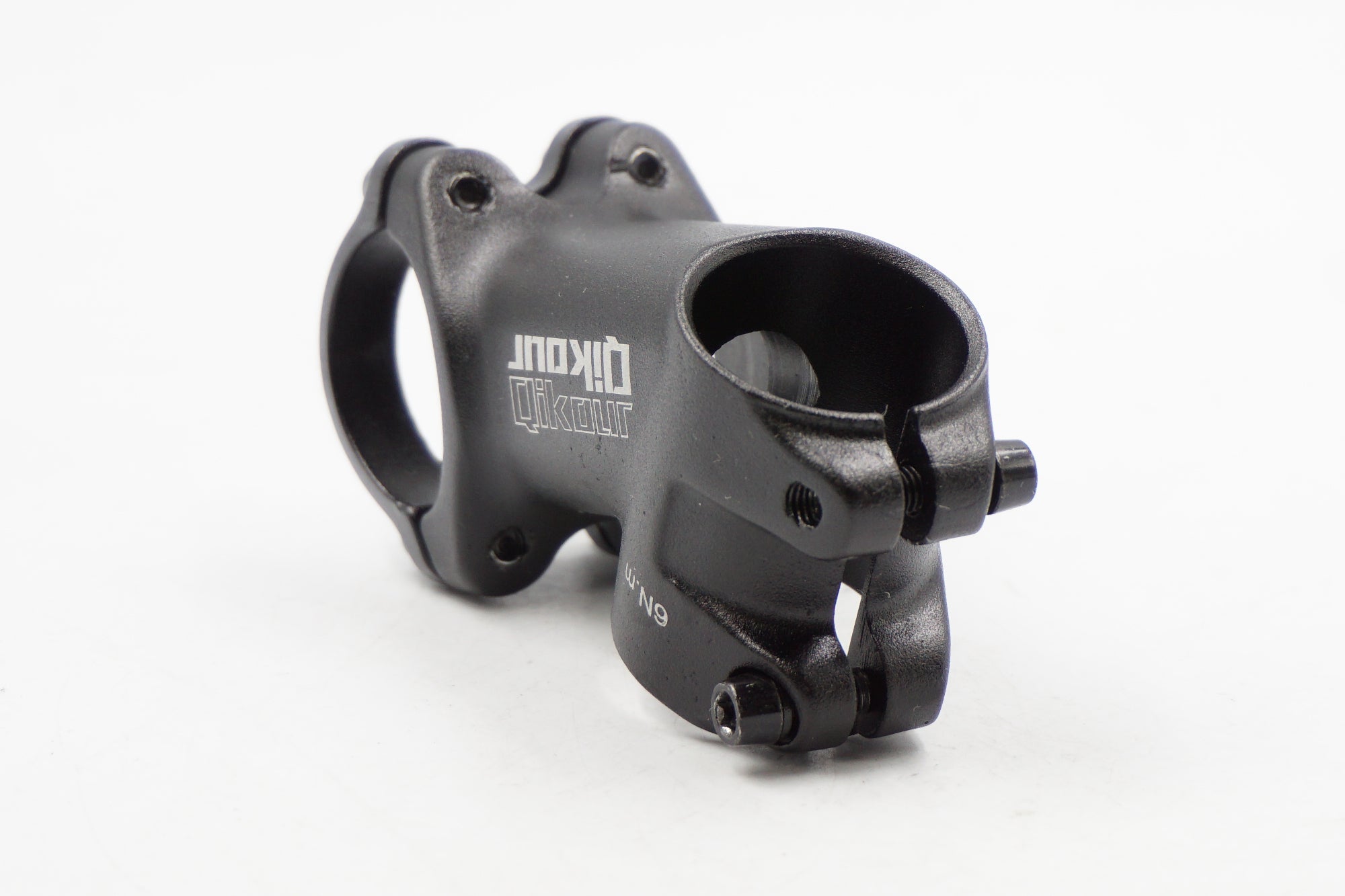 QIKOUR 「クイッカー」 Φ31.8 70mm ステム / 奈良店