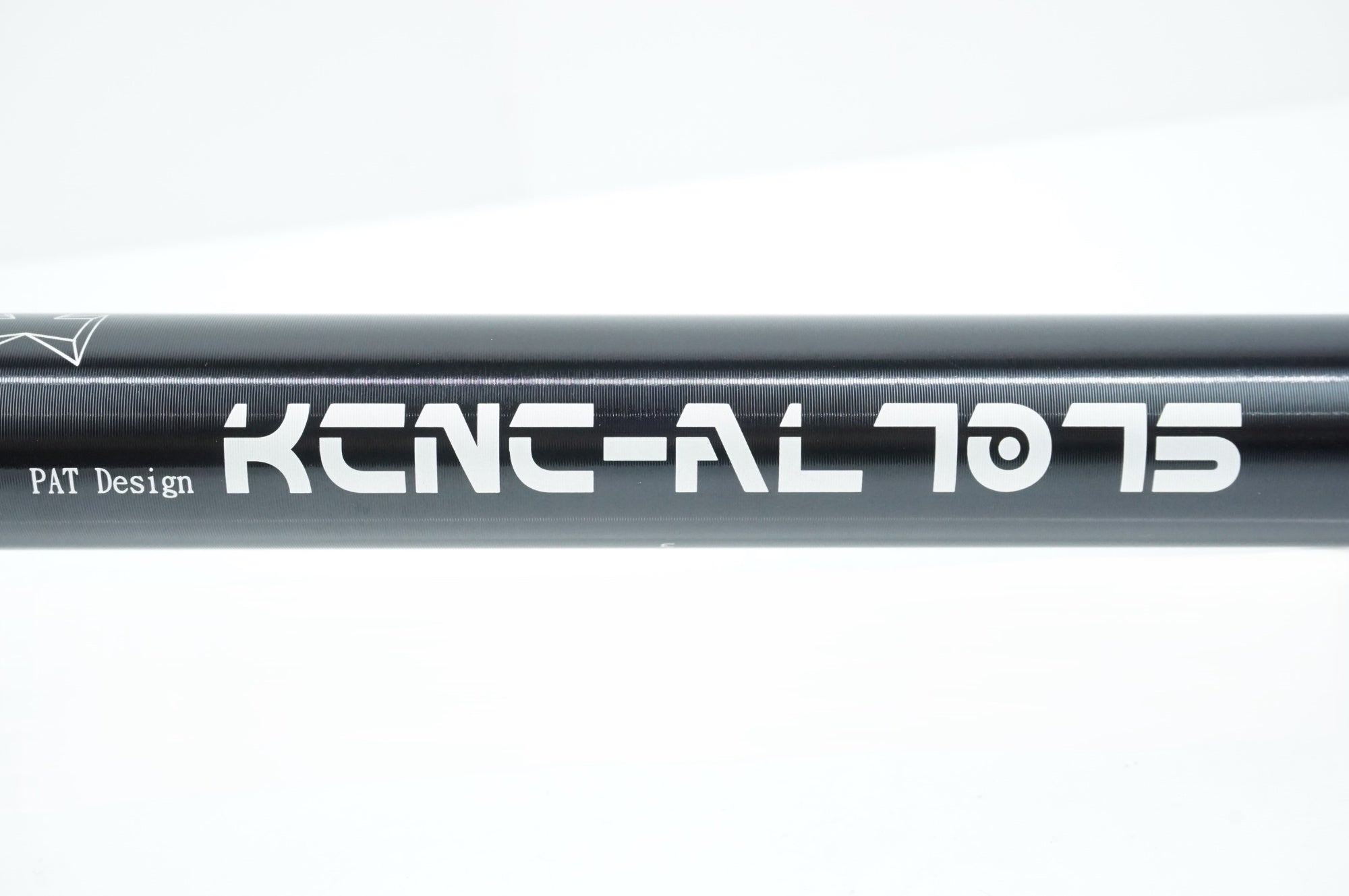 KCNC 「ケーシーエヌシー」 SEPRO LITE φ27.2 370mm シートポスト / 中目黒店