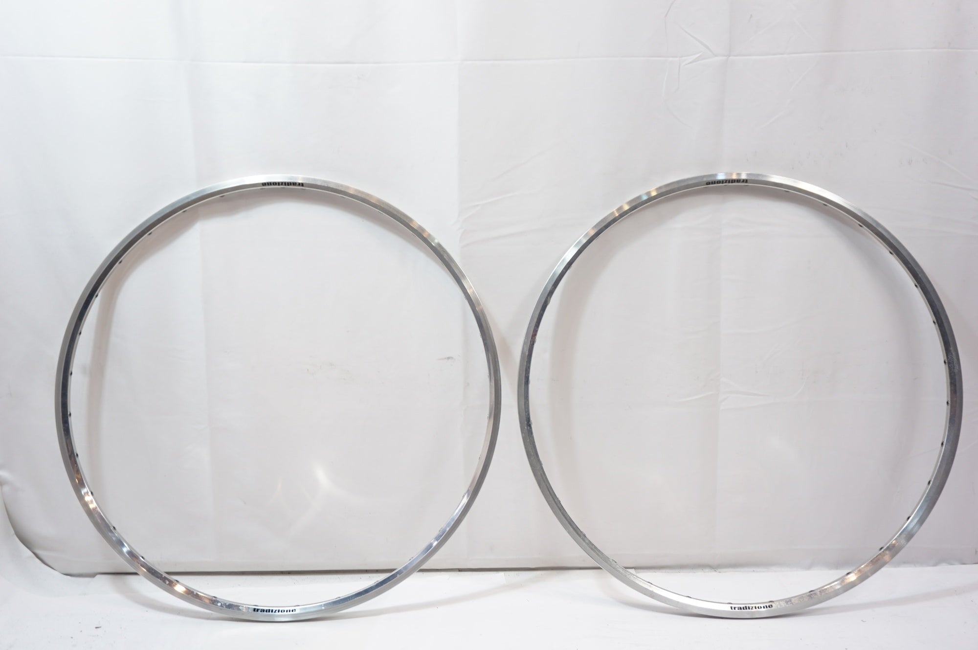 TRADIZIONE 「トラディツィオーネ」 700C リムセット / 世田谷店