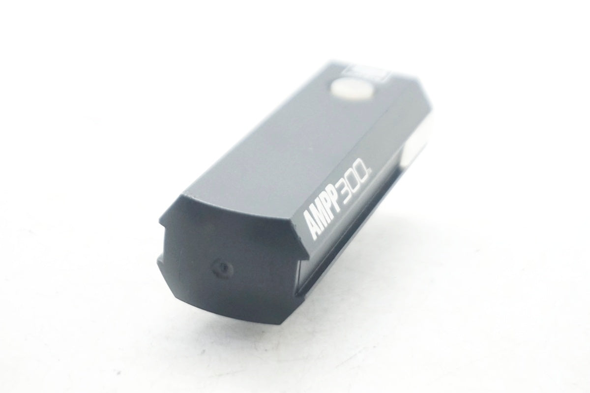 CATEYE 「キャットアイ」 AMPP300 フロントライト / 大阪門真店