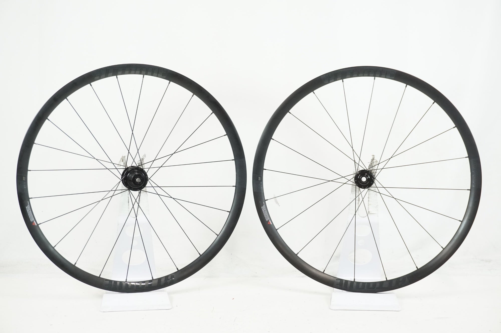 ATTAQUE 「アタッキ」 30DB SHIMANO11S ホイールセット / 宇都宮店