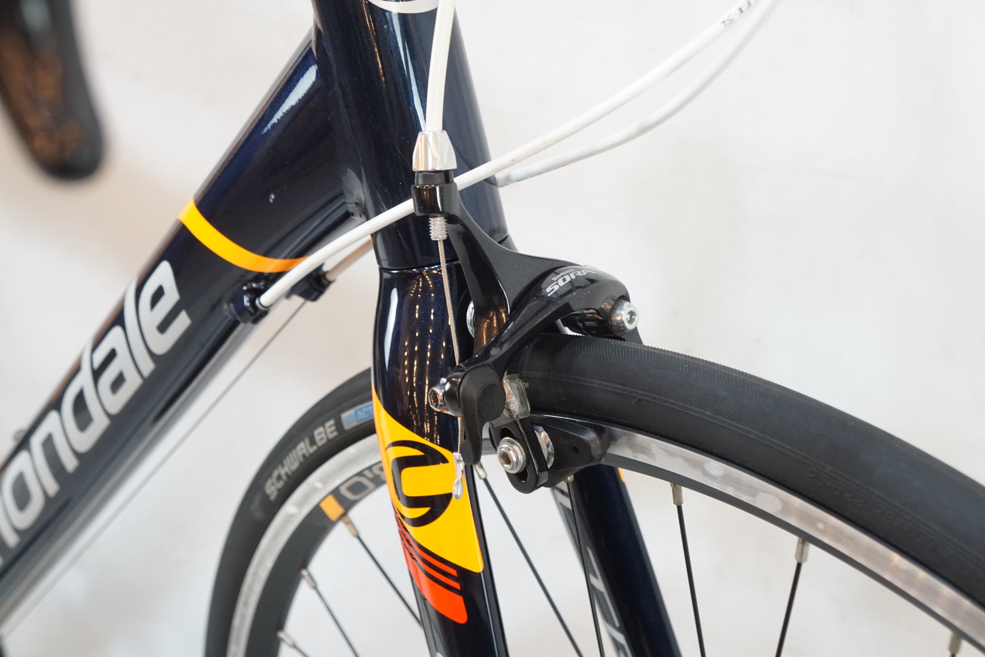 CANNONDALE 「キャノンデール」 CAAD8 SORA 2016年モデル ロードバイク