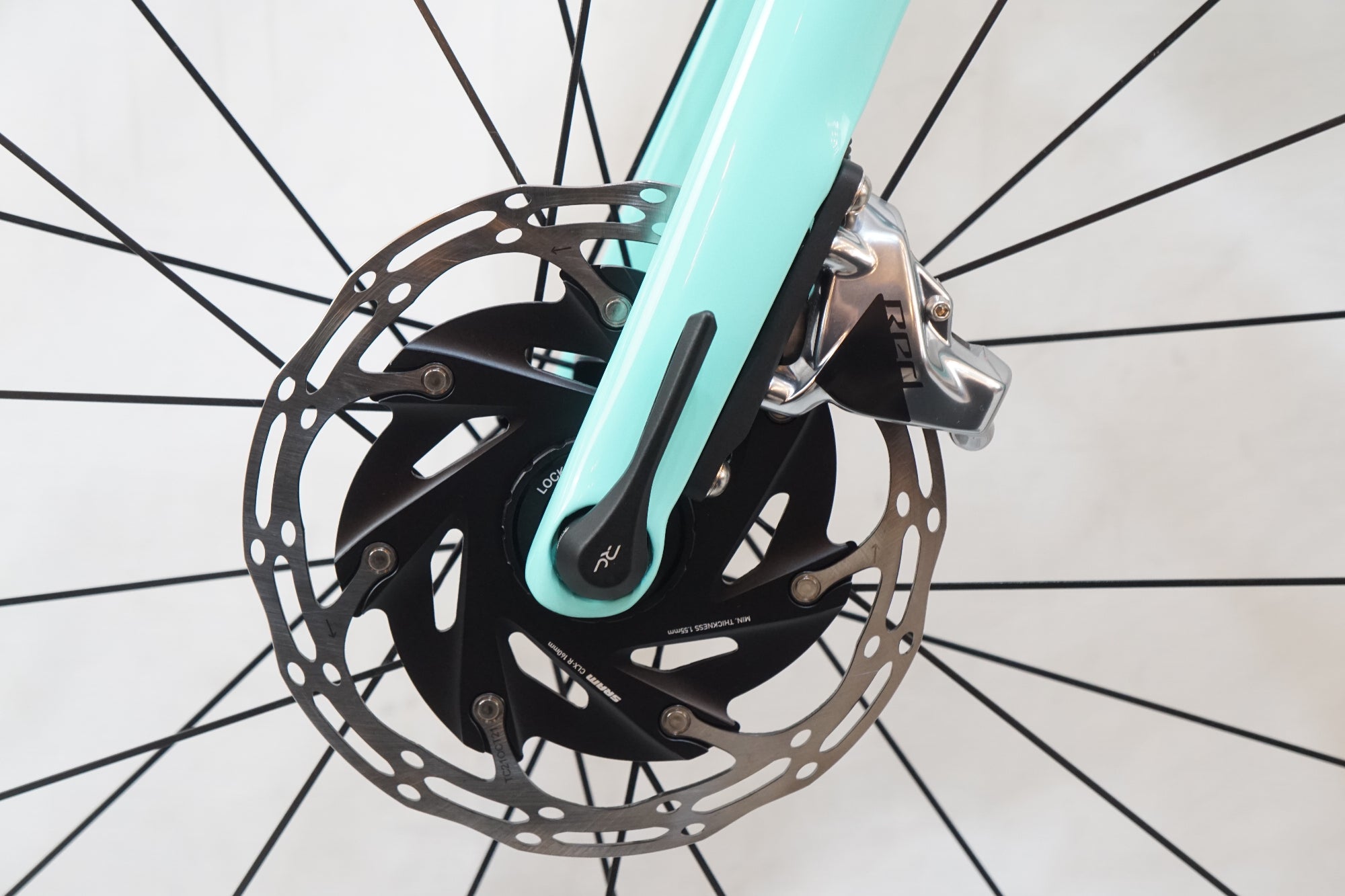 BIANCHI 「ビアンキ」 SPECIALISSIMA DISC 2022年モデル ロードバイク