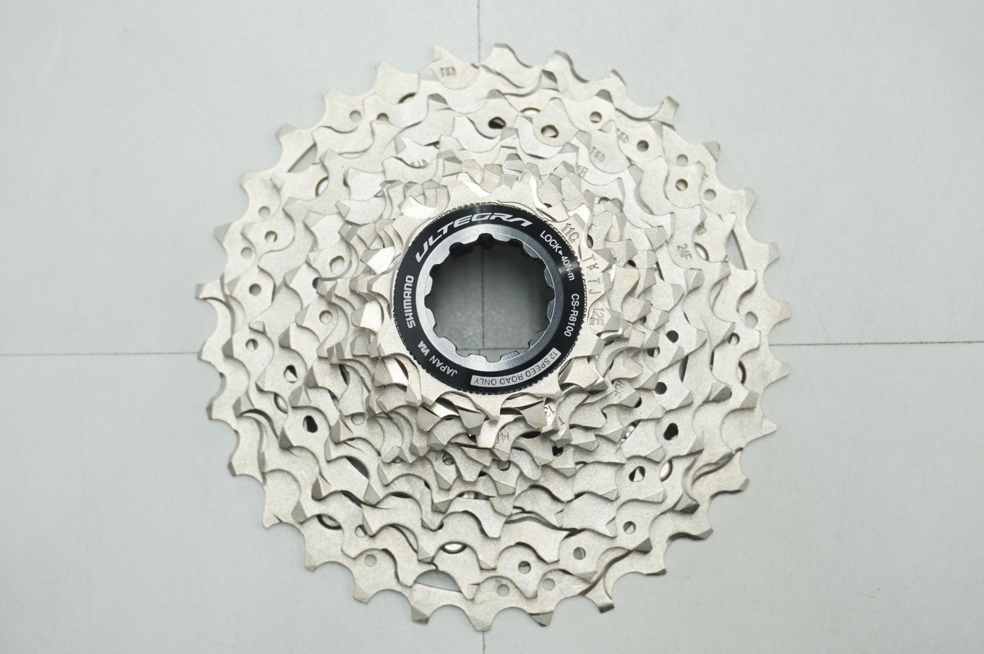 SHIMANO 「シマノ」 ULTEGRA CS-R8100 11-30T スプロケット / 福岡店
