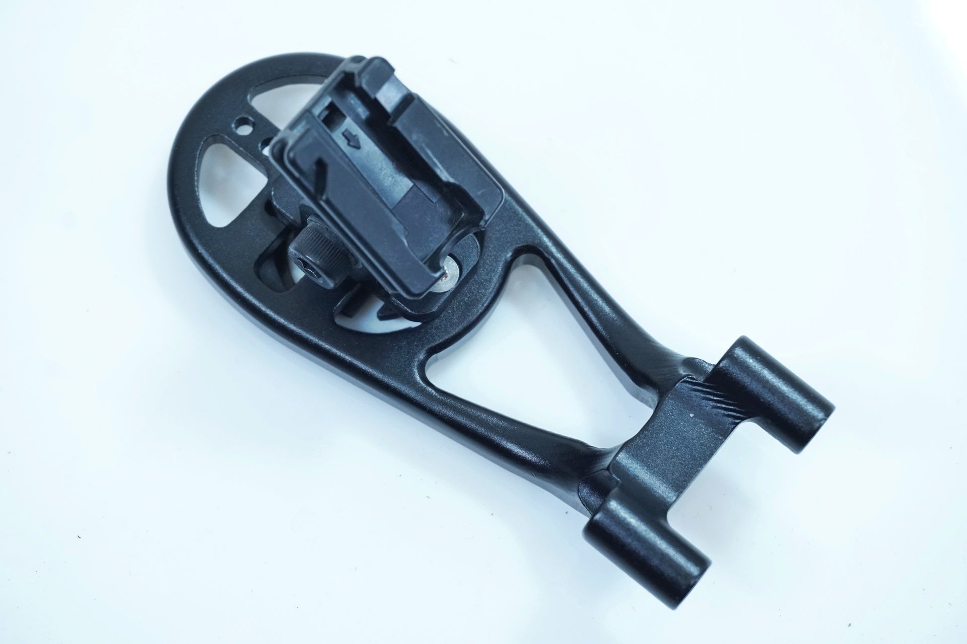 MOST 「モスト」 iTIGER コンピューターマウント / 有明ガーデン店