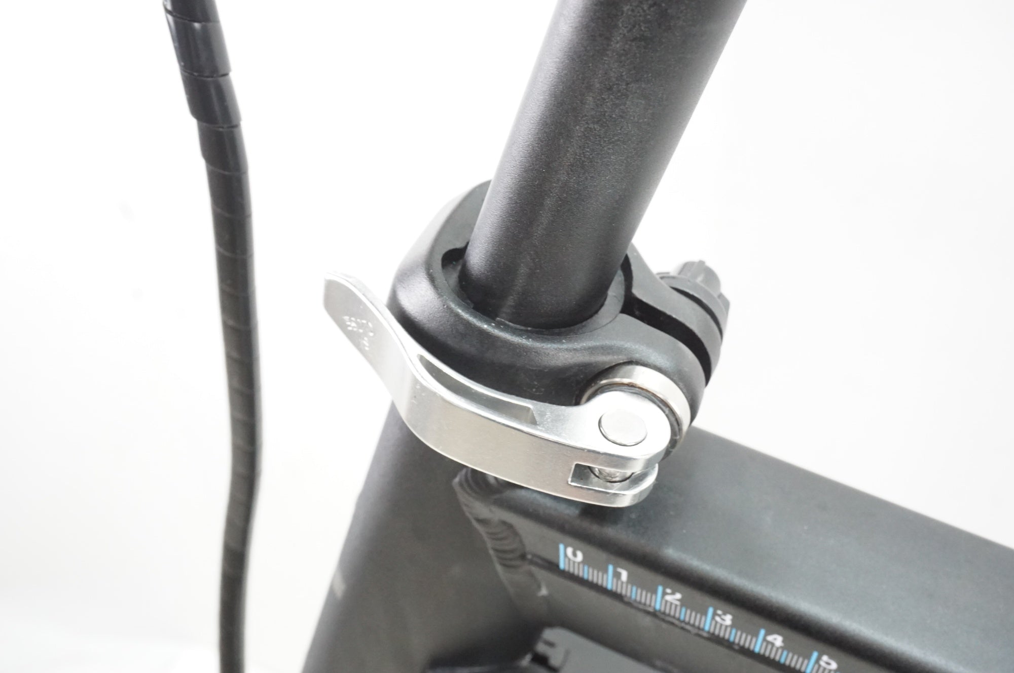 WAHOO 「ワフー」 KICKR BIKE V1 サイクルトレーナー / 大宮店