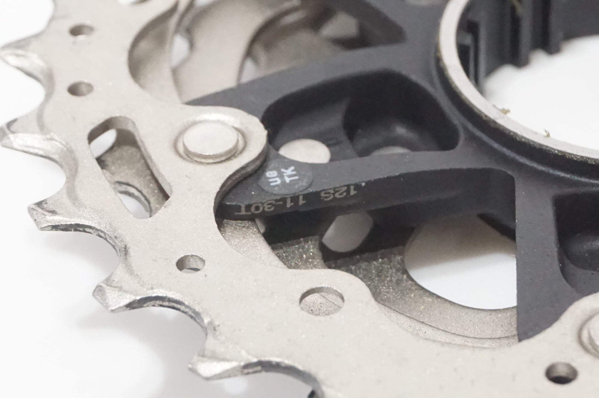 パーツ CS-R8100 11-30t SHIMANO 「シマノ」 ULTEGRA CS-R8100 11-30T スプロケット / AKIBA店