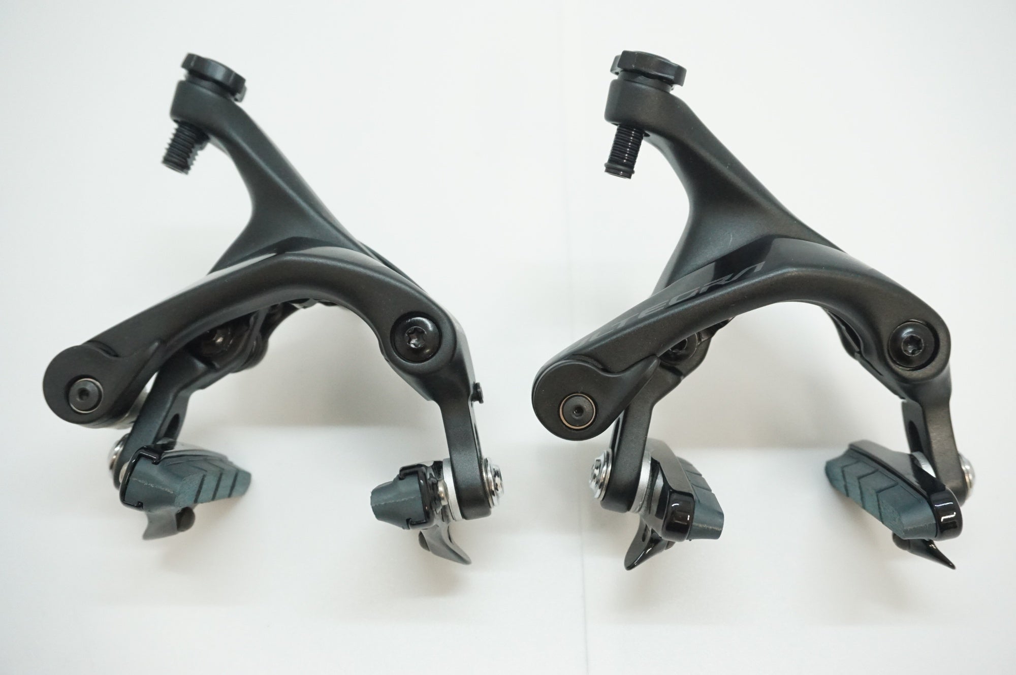 SHIMANO 「シマノ」 ULTEGRA BR-R8100 キャリパーブレーキセット / 福岡店