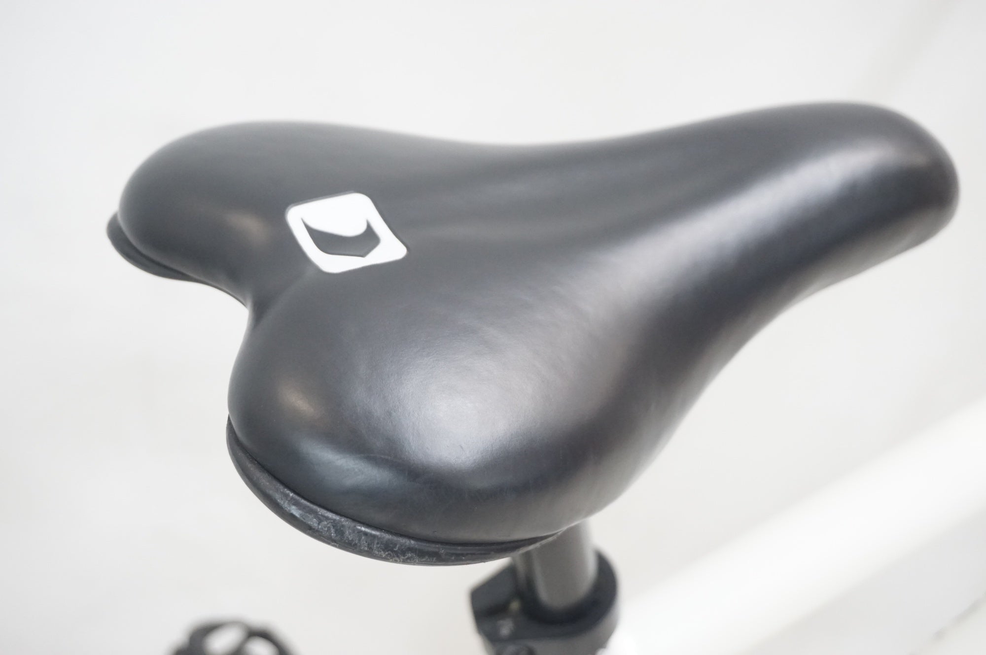 LOUIS GARNEAU 「ルイガノ」 K18 LITE 2020年モデル 18インチ キッズバイク / 福岡店