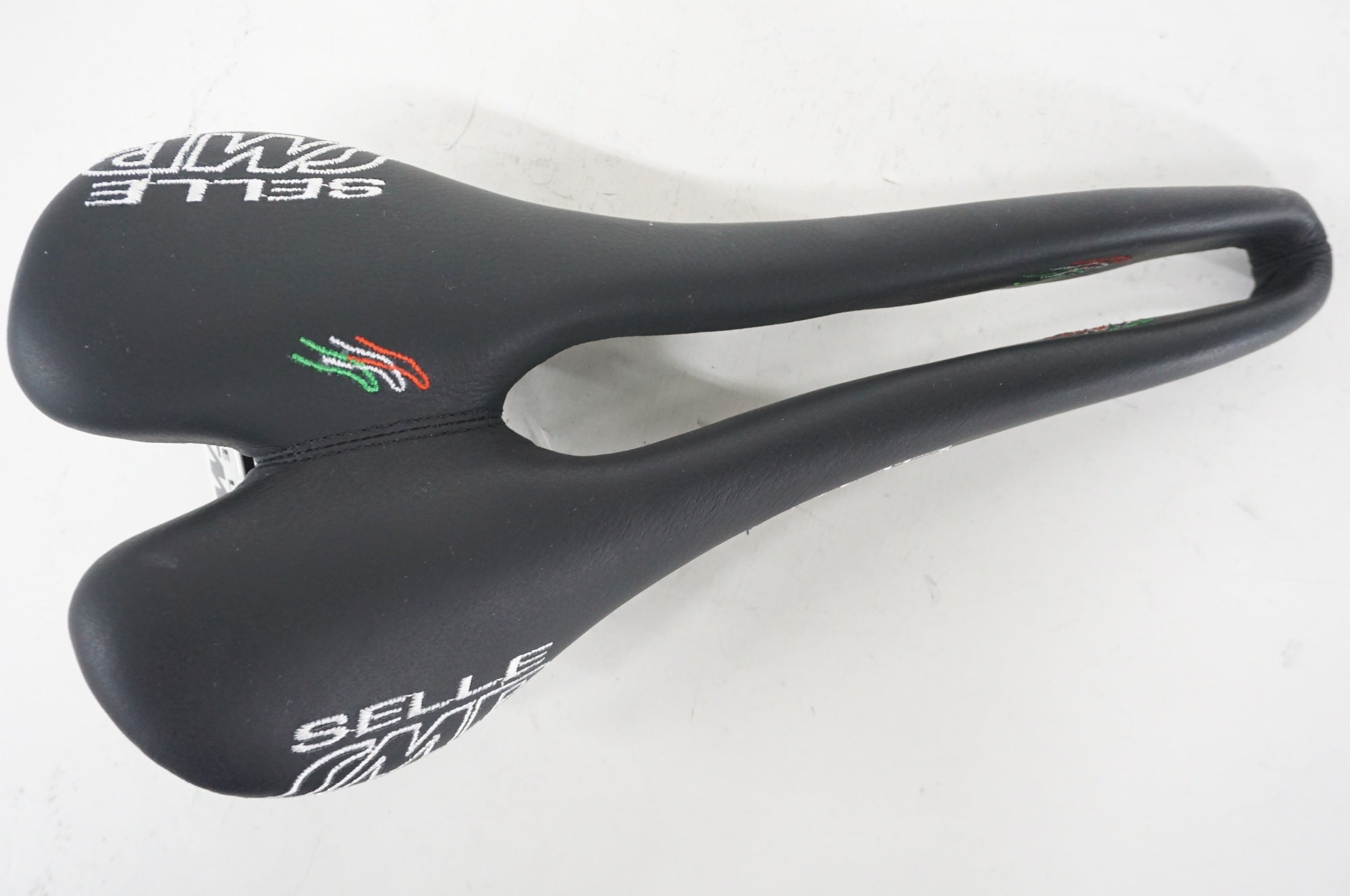 SELLE SMP 「セラ エスエムピー」 DRAKON サドル / 阪急塚口店