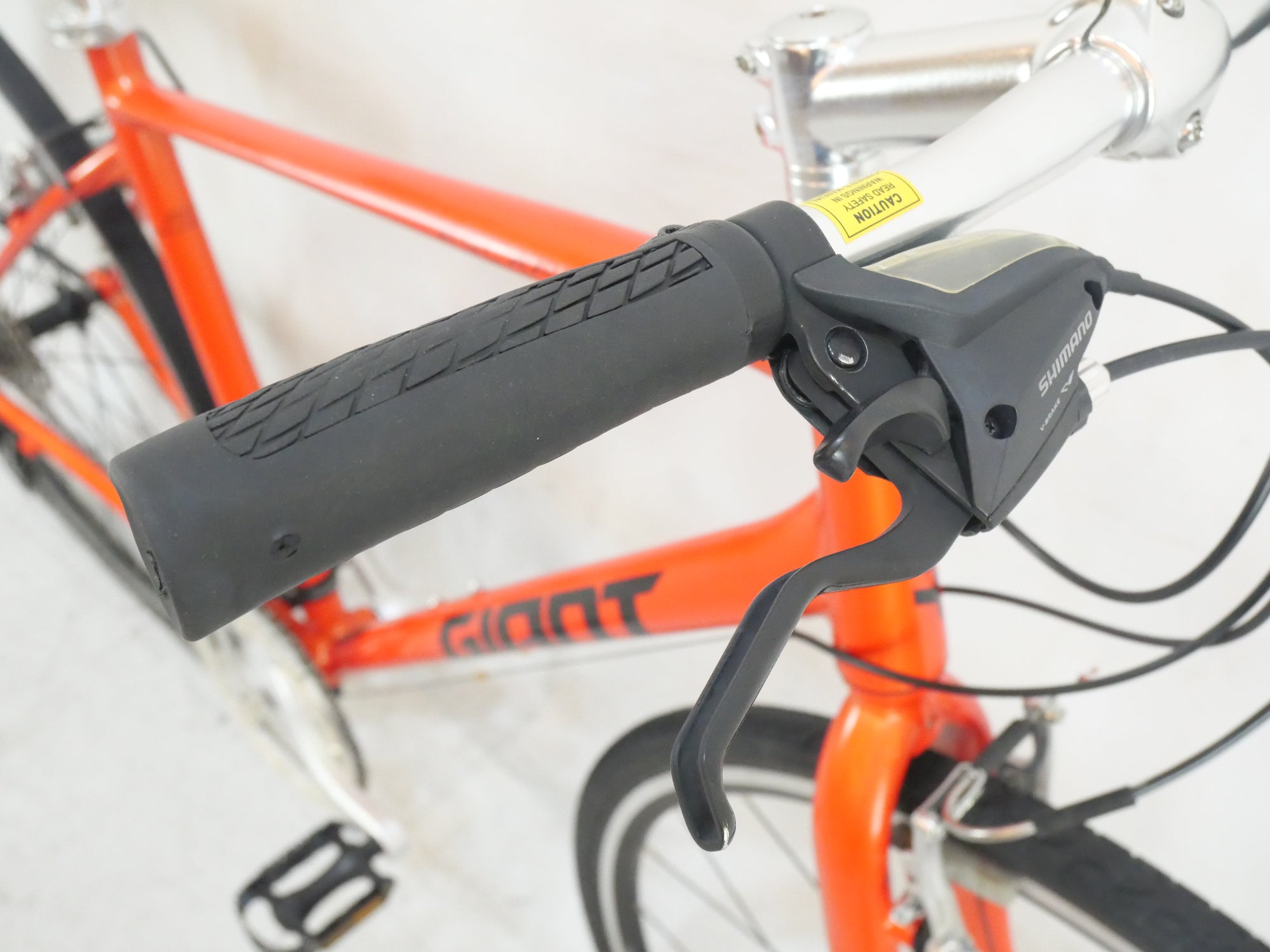 【美中古車！直渡】GIANT クロスバイク escape カーボン　東京　都内 クロスバイク「ESCAPE R3 SE」/ロードバイク「GJ-35 LTD」GIANT
