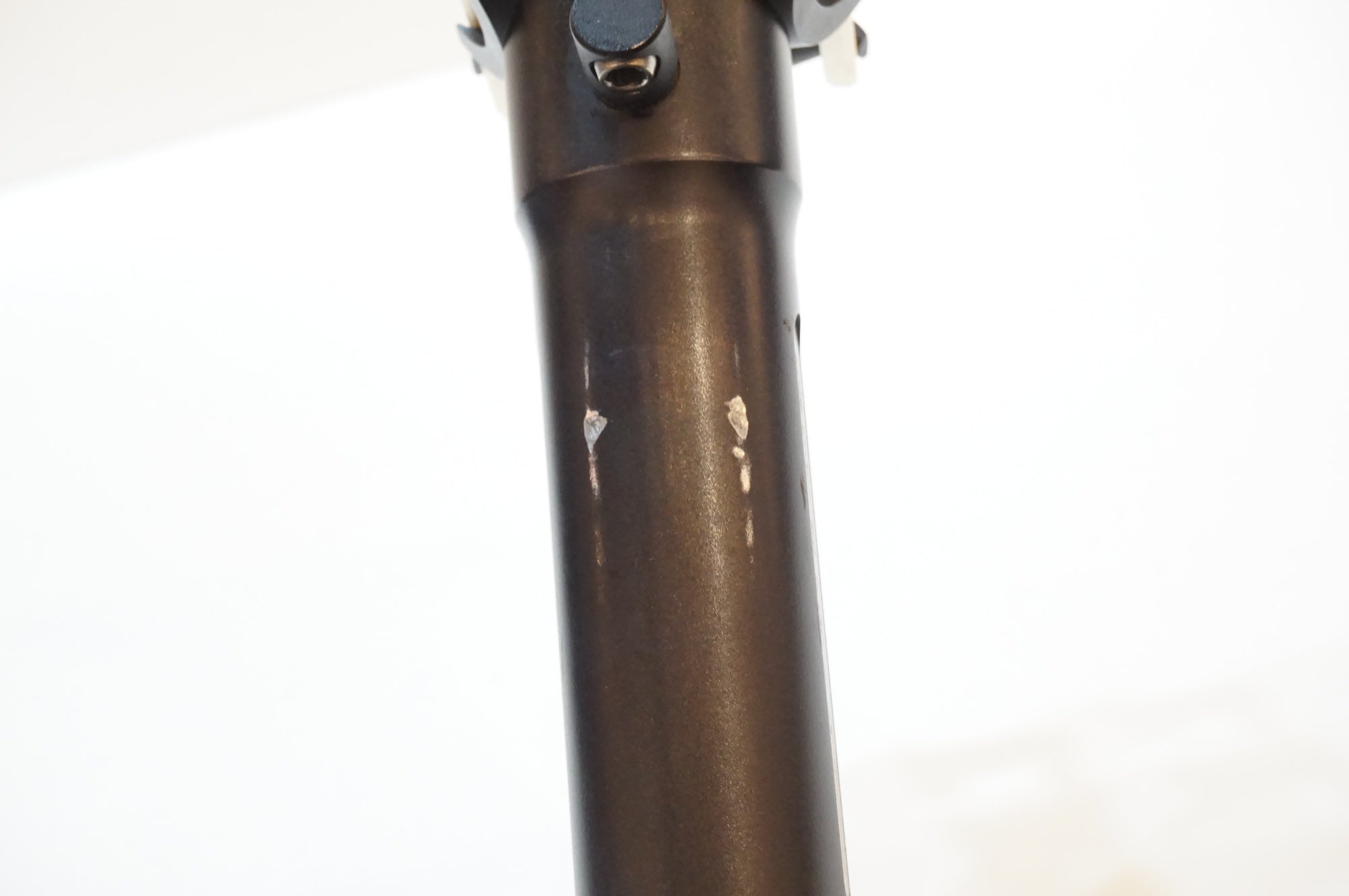 TOKEN 「トーケン」 350mm φ30.9 シートポスト / 浦和ベース