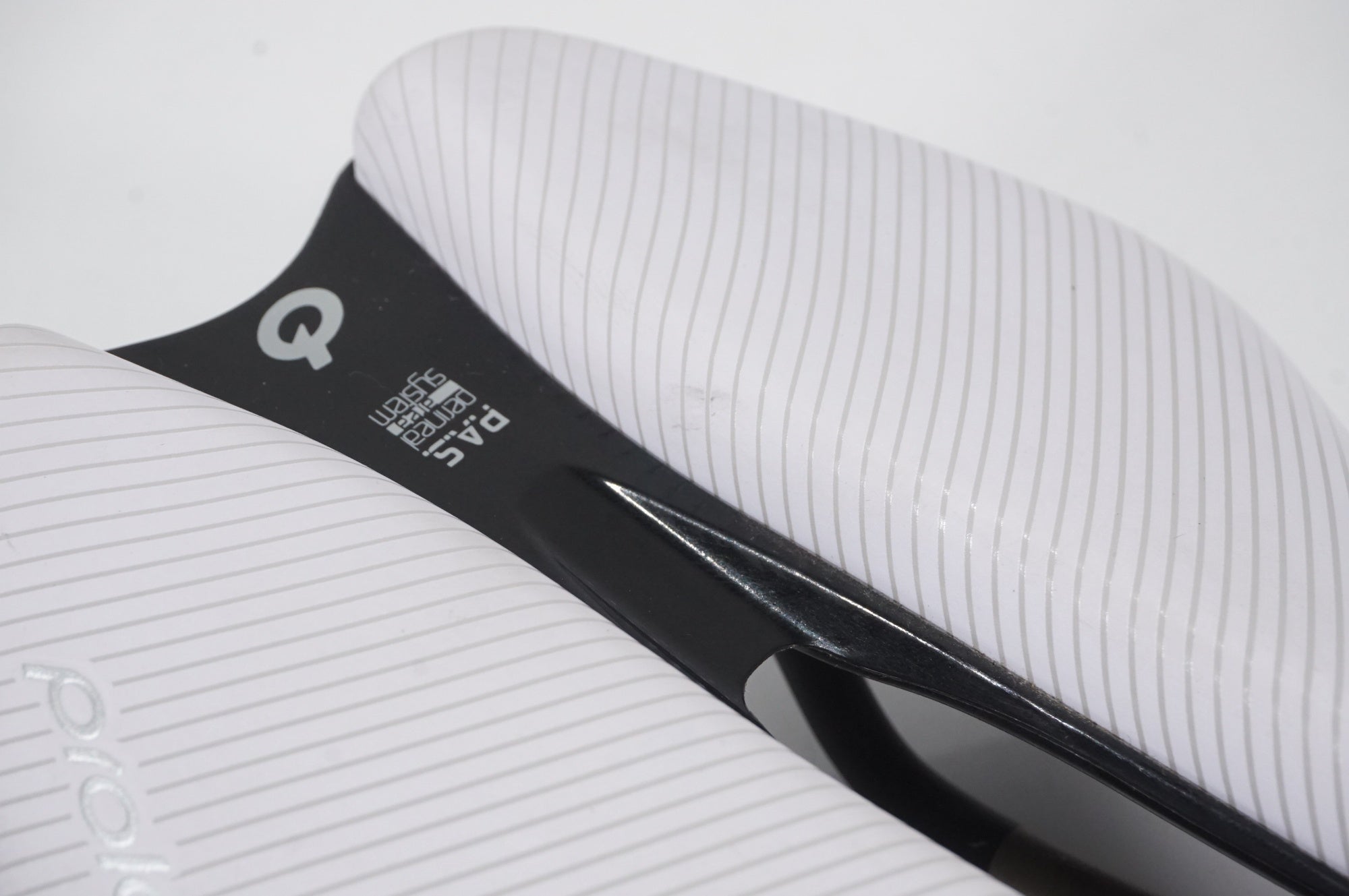 PROLOGO 「プロロゴ」 DIMENSION SPACE 153 サドル / AKIBA店