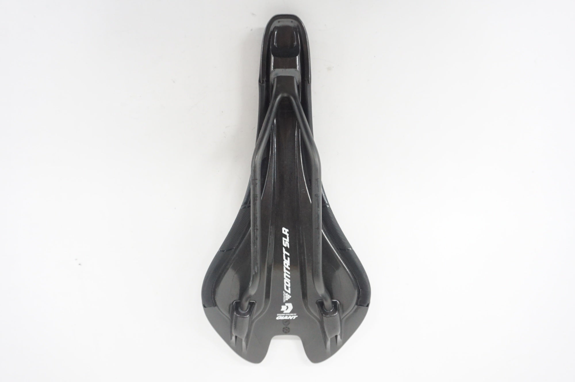 GIANT 「ジャイアント」 CONTACT SLR FORWARD サドル / 阪急塚口店