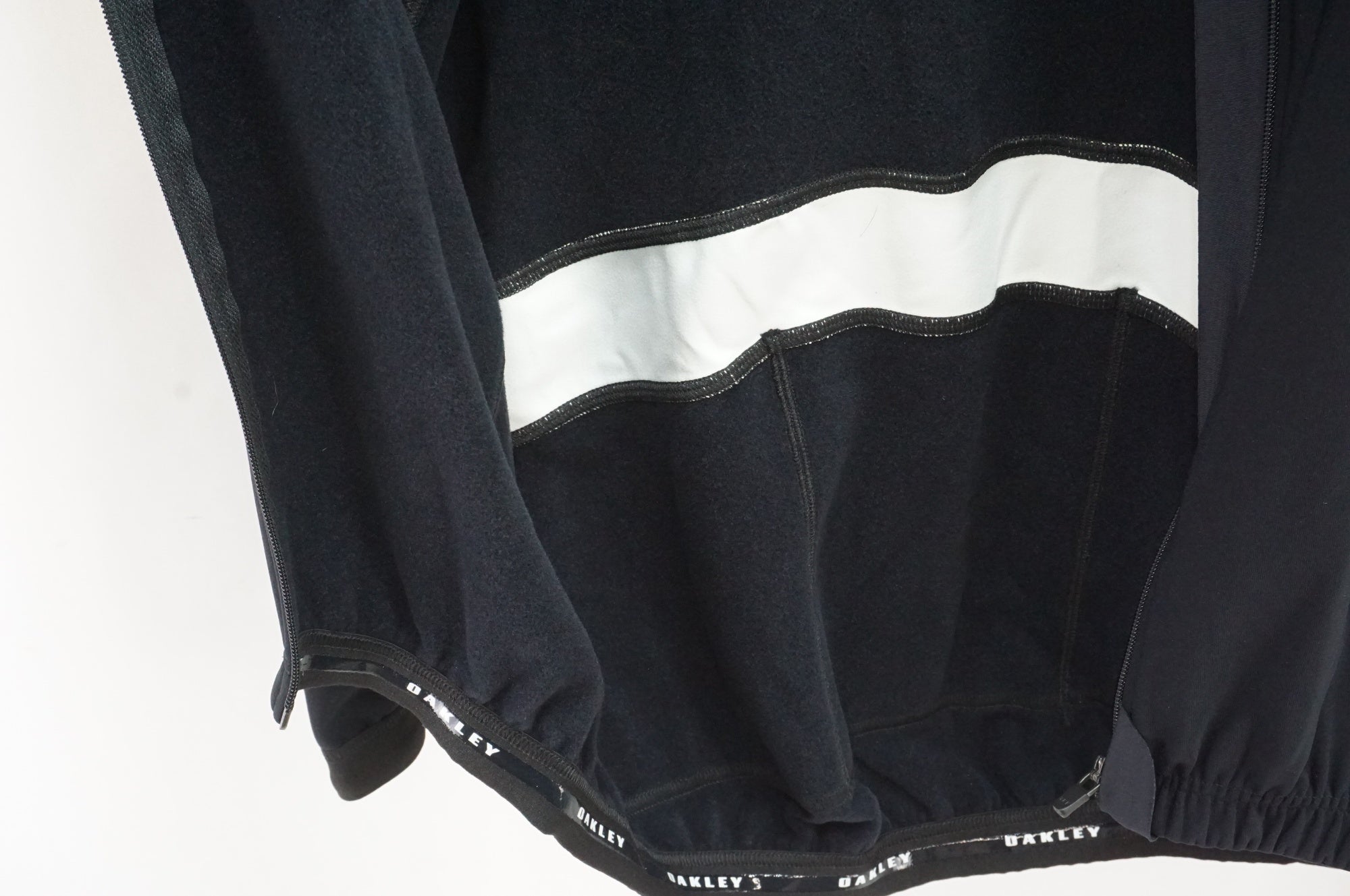 OAKLEY 「オークリー」 長袖ジャージ / 大宮店