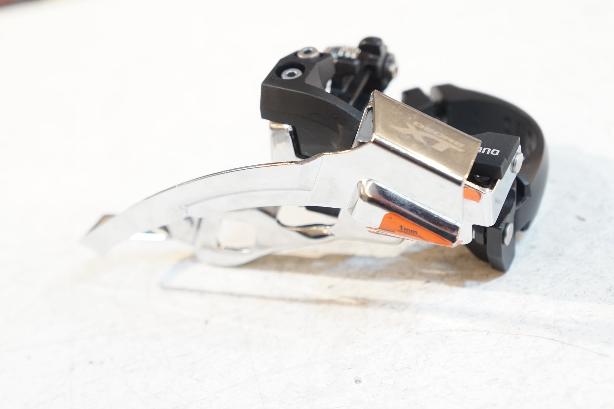 SHIMANO 「シマノ」 DEORE XT FD-T8000 フロントディレイラー / バイチャリ浦和ベース