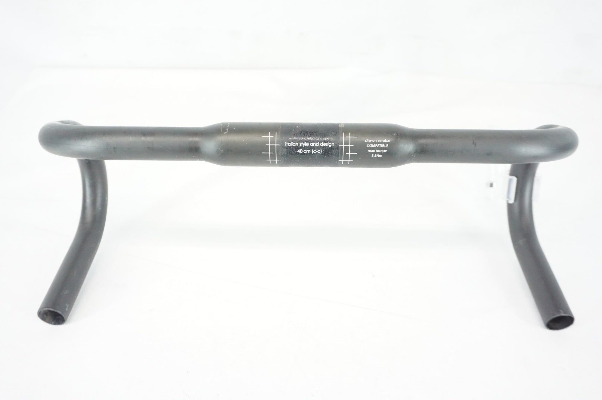 3T 「スリーティー」 AEROTUNDO TEAM CARBON φ31.8 400mm ハンドル