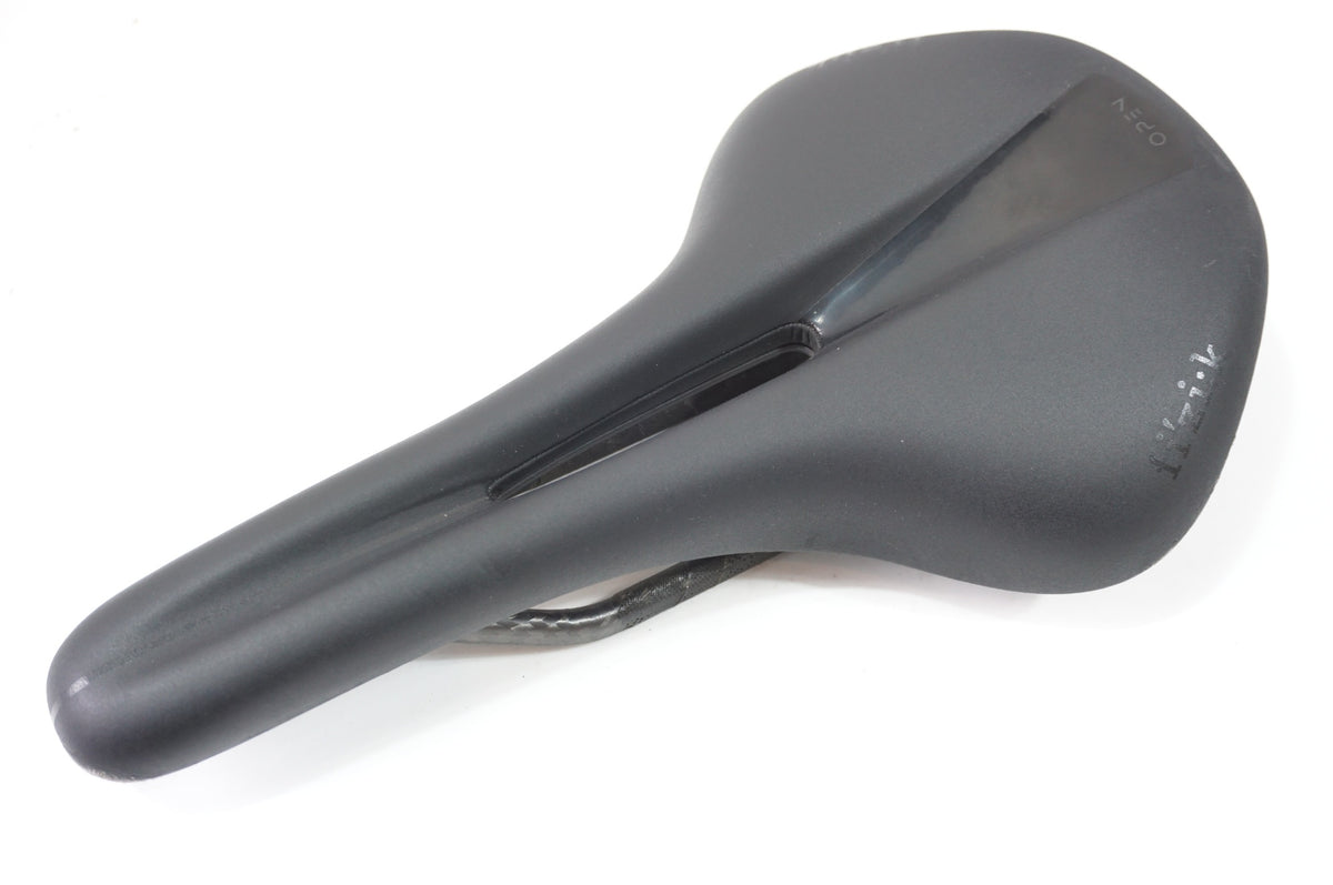 FIZIK 「フィジーク」 ANTARES R1 OPEN サドル / 世田谷店