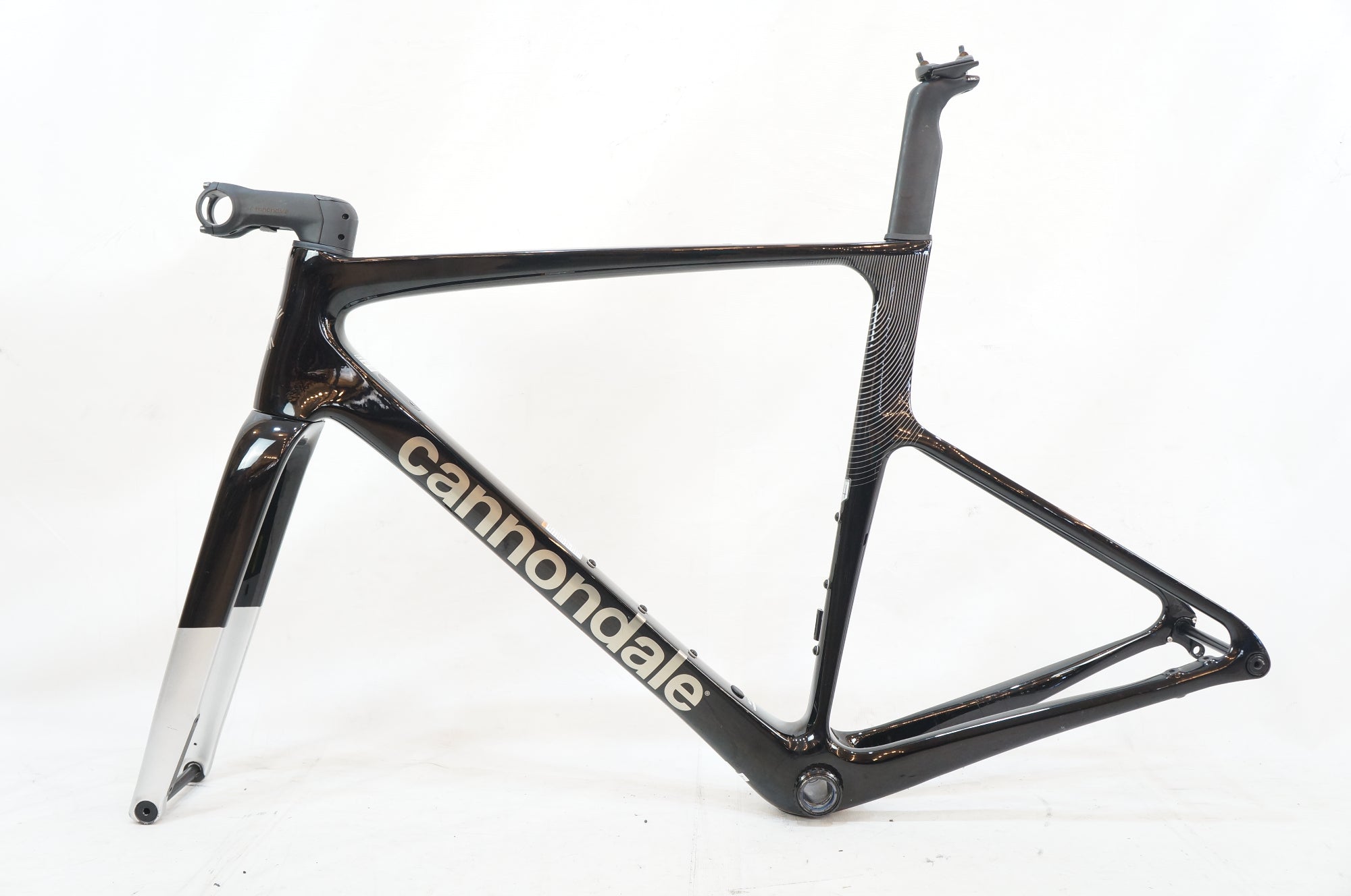 CANNONDALE 「キャノンデール」 SUPERSIX EVO 2025年モデル フレームセット / バイチャリ浦和ベース