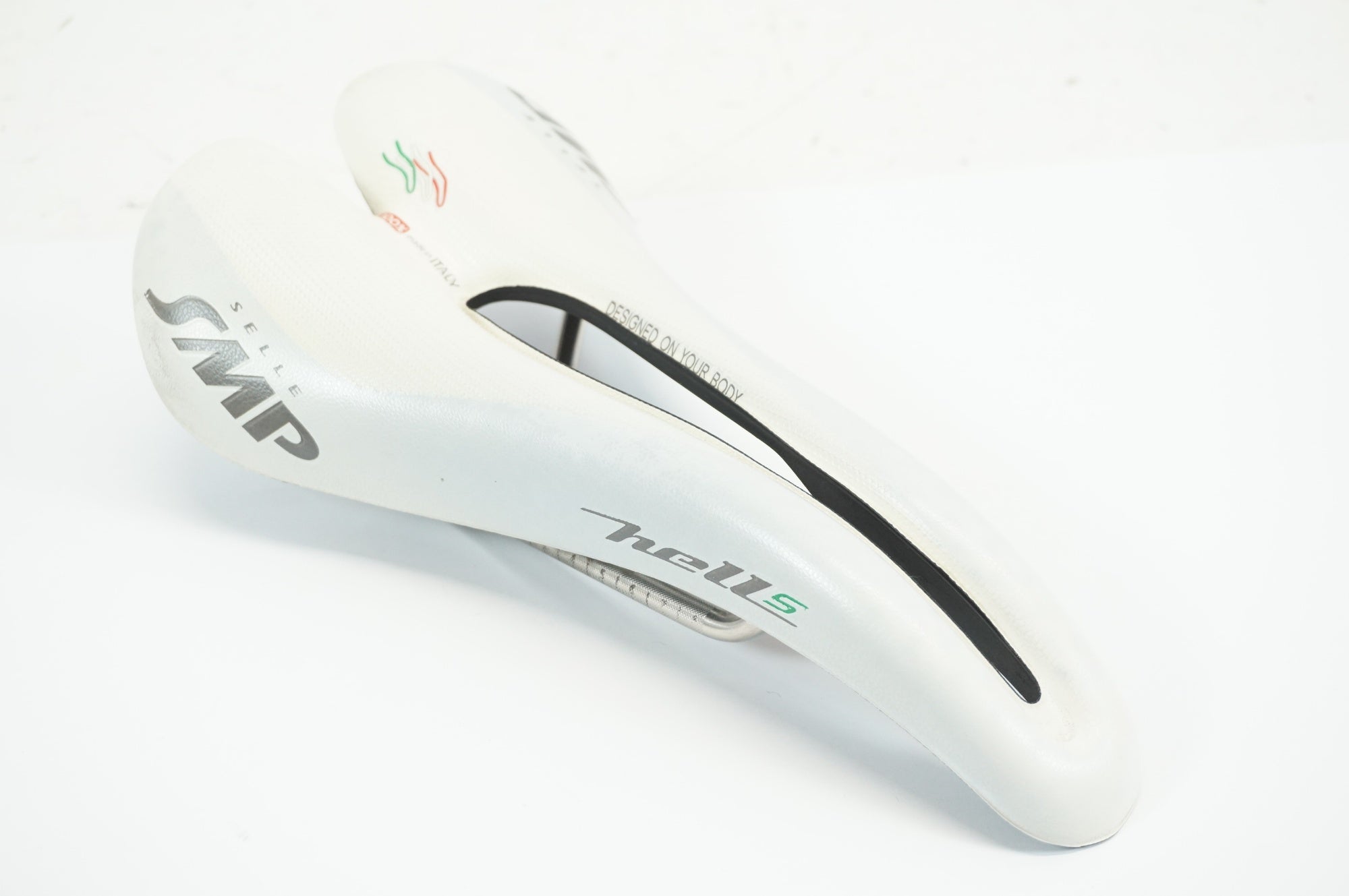 SELLE SMP 「セラエスエムピー」 NELLS サドル / 宇都宮店