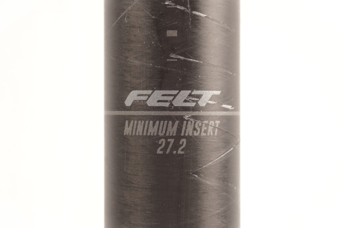 FELT 「フェルト」 UHC PERFORMANCE CARBON φ27.2 300mm シートポスト / 中目黒店
