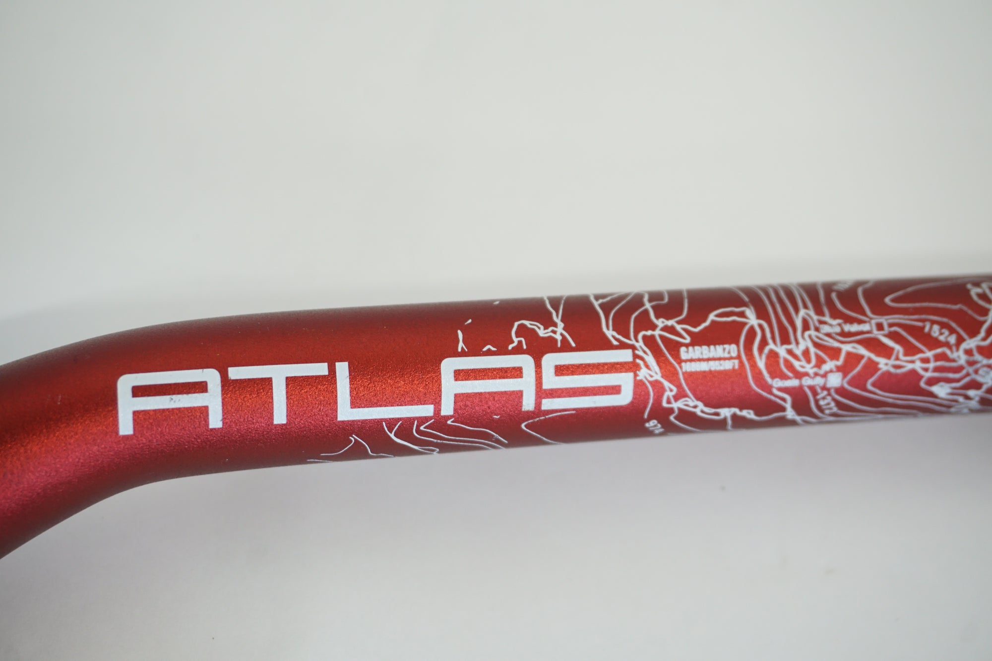 RACEFACE 「レースフェイス」 ATLAS φ31.8 720mm ハンドル / 京都八幡店