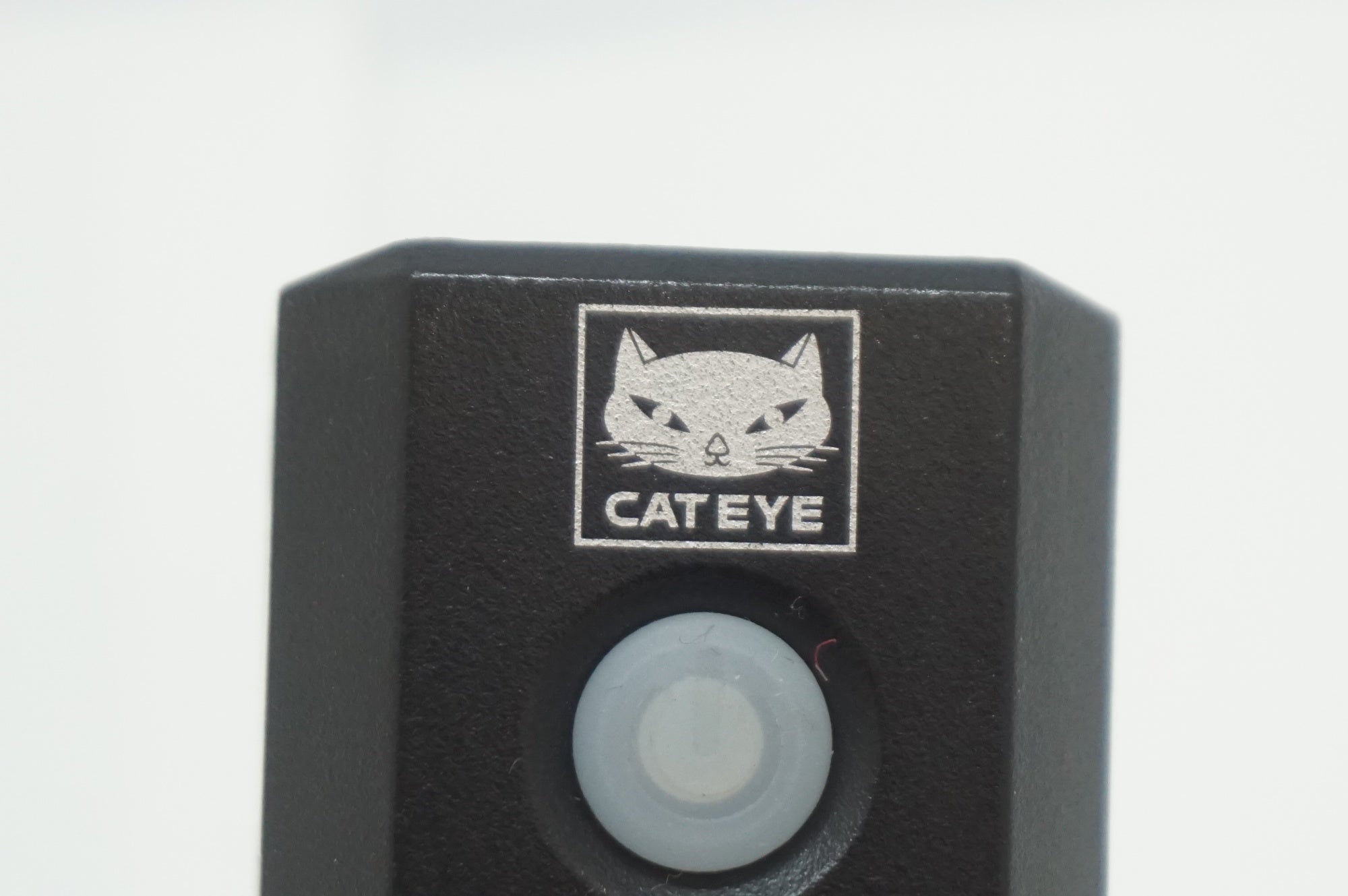 CATEYE 「キャットアイ」 AMPP300 フロントライト / 福岡店
