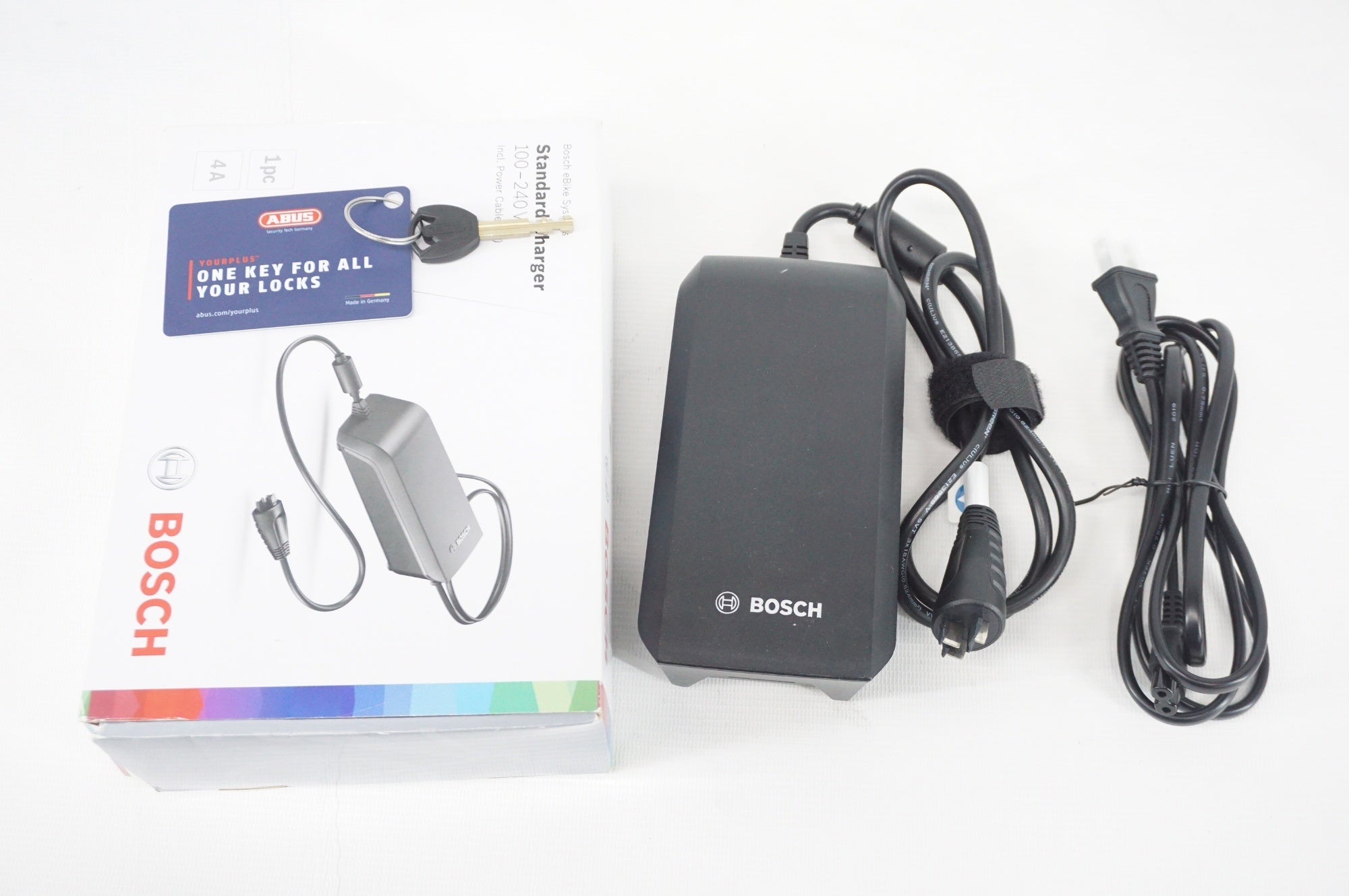 TREK 「トレック」 ALLANT+8 2022年モデル E-BIKE / 阪急塚口店