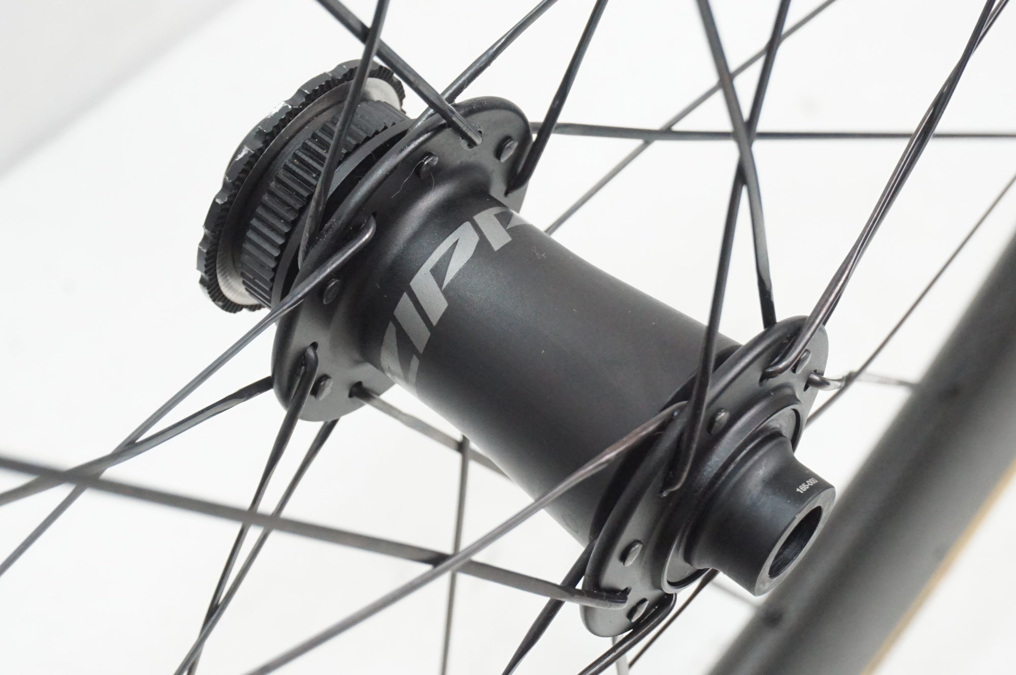 ZIPP 「ジップ」 404 FIRECREST DISC シマノ11S ホイールセット / 大宮