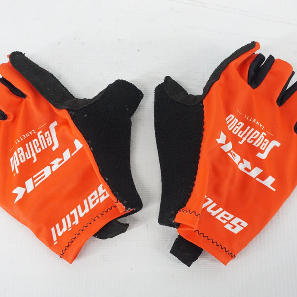 グローブ - ウェア ｜ バイチャリ公式オンラインショップ 【スポーツ