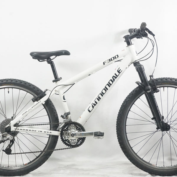 引き取り限定　cannondale f300 mtb  ジャンク CANNONDALE 「キャノンデール」 F300 2001年モデル
