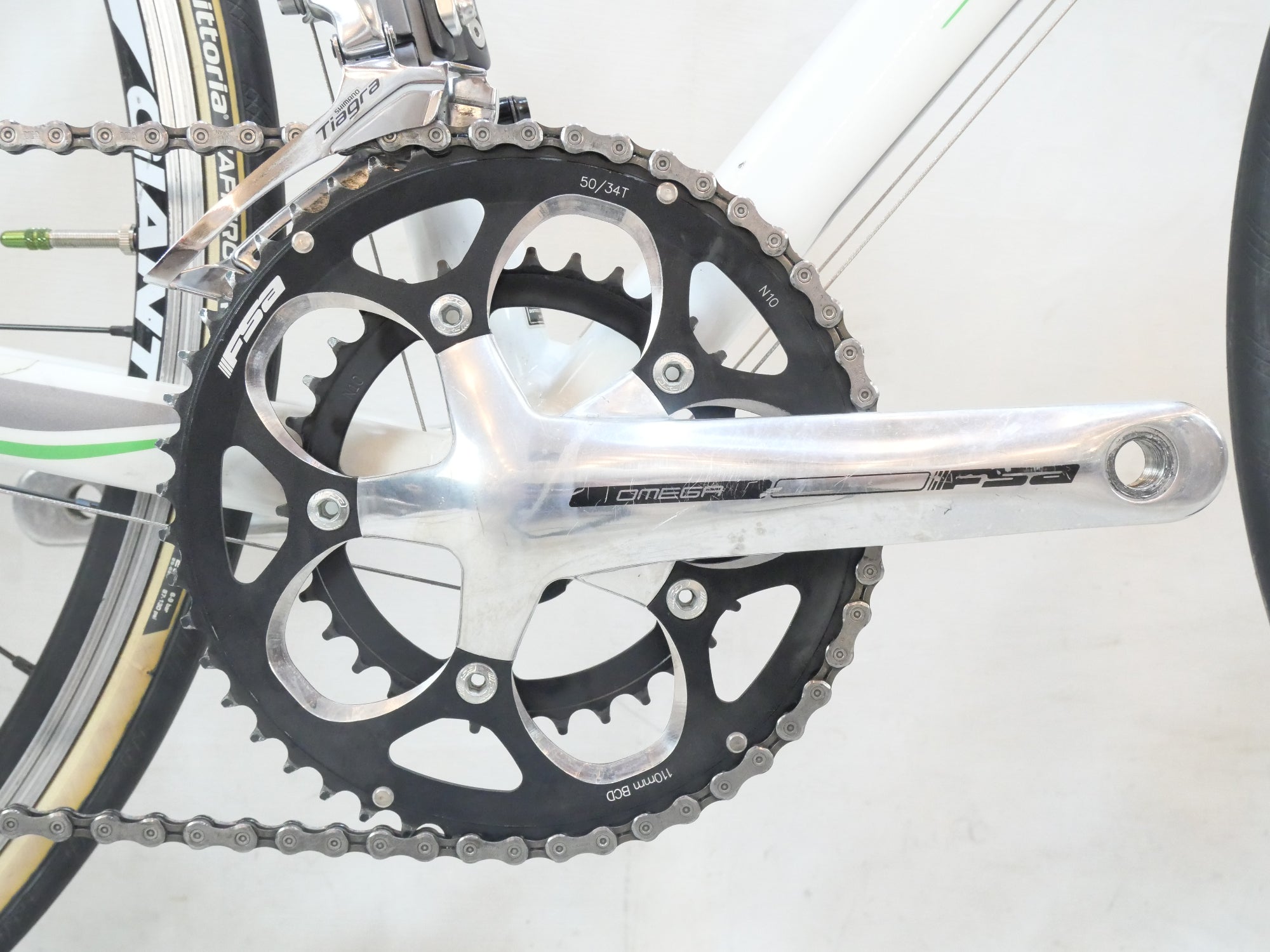 GIANT 「ジャイアント」 DEFY2 2012年モデル ロードバイク / バイチャリ浦和ベース
