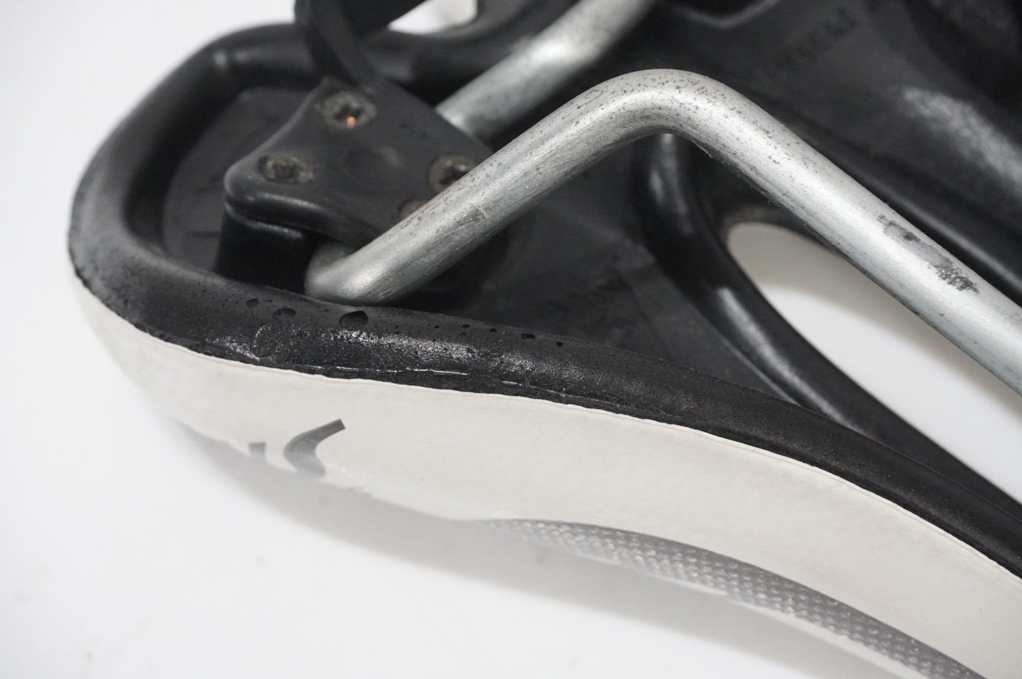 SELLE SMP 「セラエスエムピー」 EXTRA サドル / AKIBA店