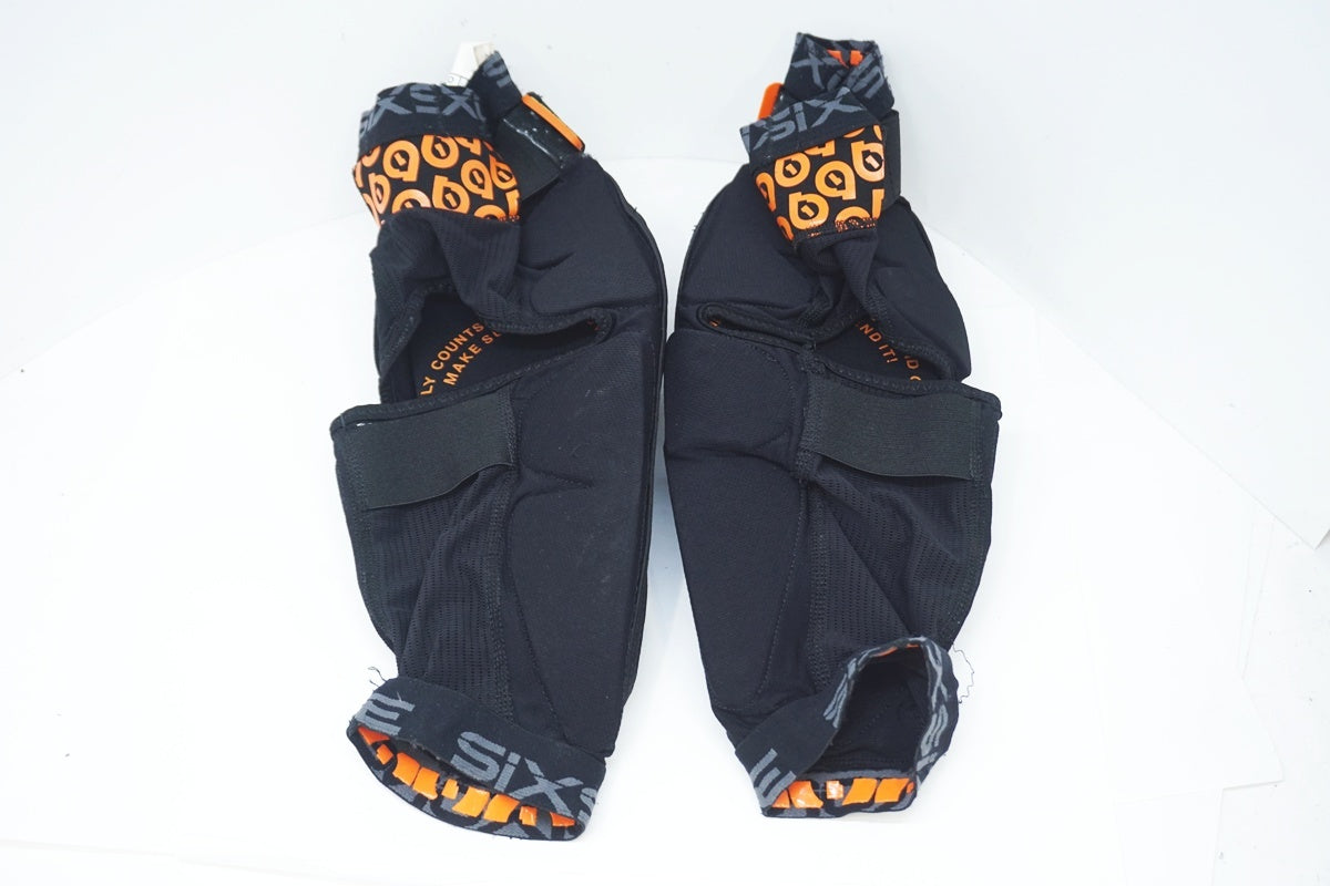 SIXSIXONE 「シックスシックスワン」 Sサイズ ニープロテクター / 大阪美原北インター店