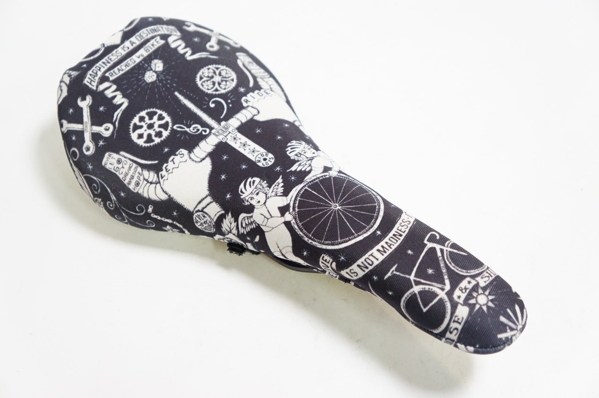 CYCOLOGY 「サイコロジー」 サドルカバー / 熊谷本店