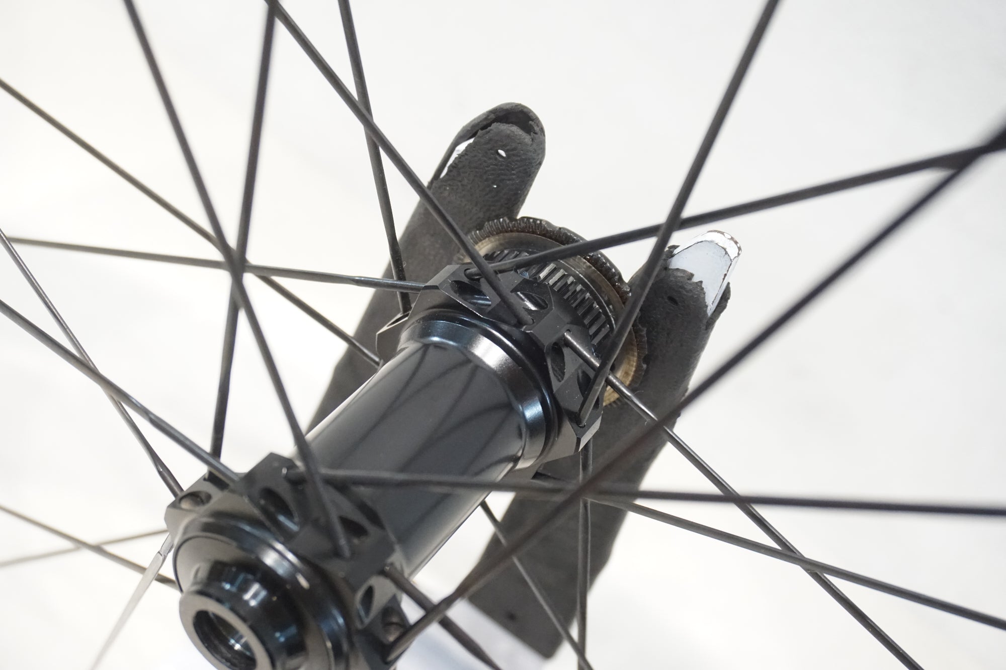 SACRA Cycling 4G-38-CL カーボンホイールシマノ 11速 SACRA 「サクラ」 IGNITE ACE DISC カーボン シマノ11速 ホイール