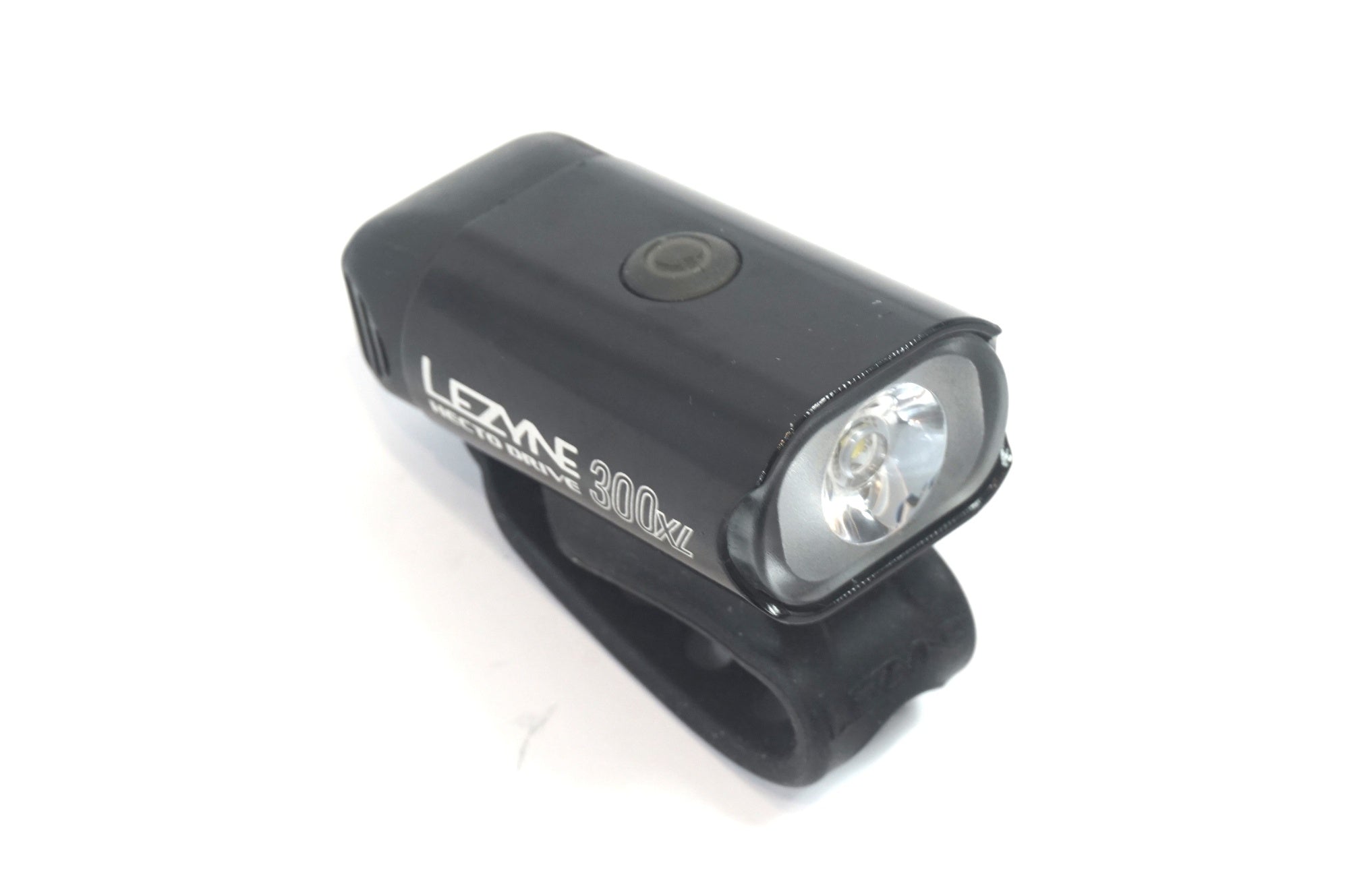LEZYNE 「レザイン」 300XL フロントライト / 世田谷店