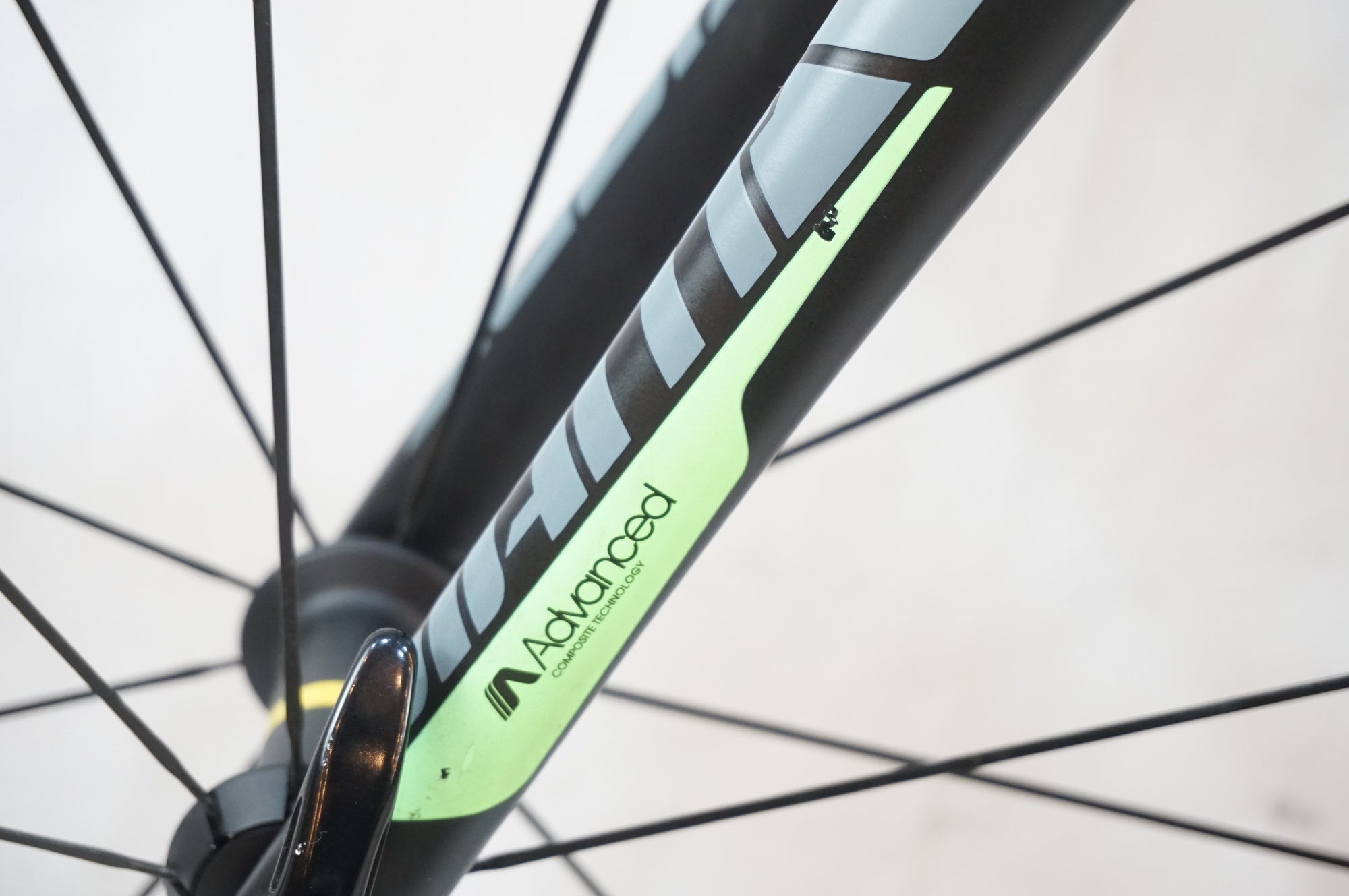 GIANT 「ジャイアント」 TCR ADVANCED 2 2018年モデル ロードバイク