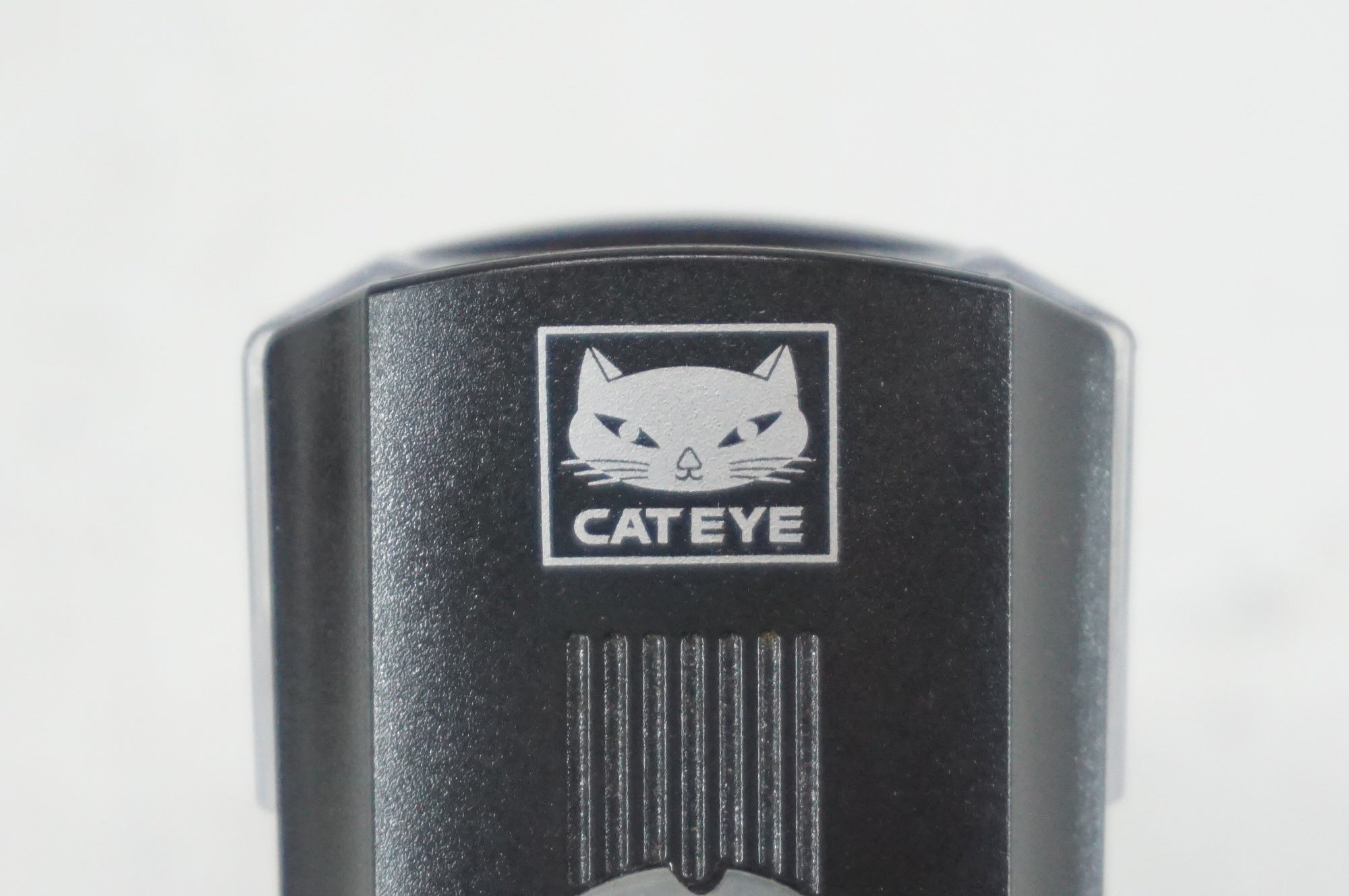 CATEYE 「キャットアイ」 AMPP300N フロントライト / 阪急塚口店