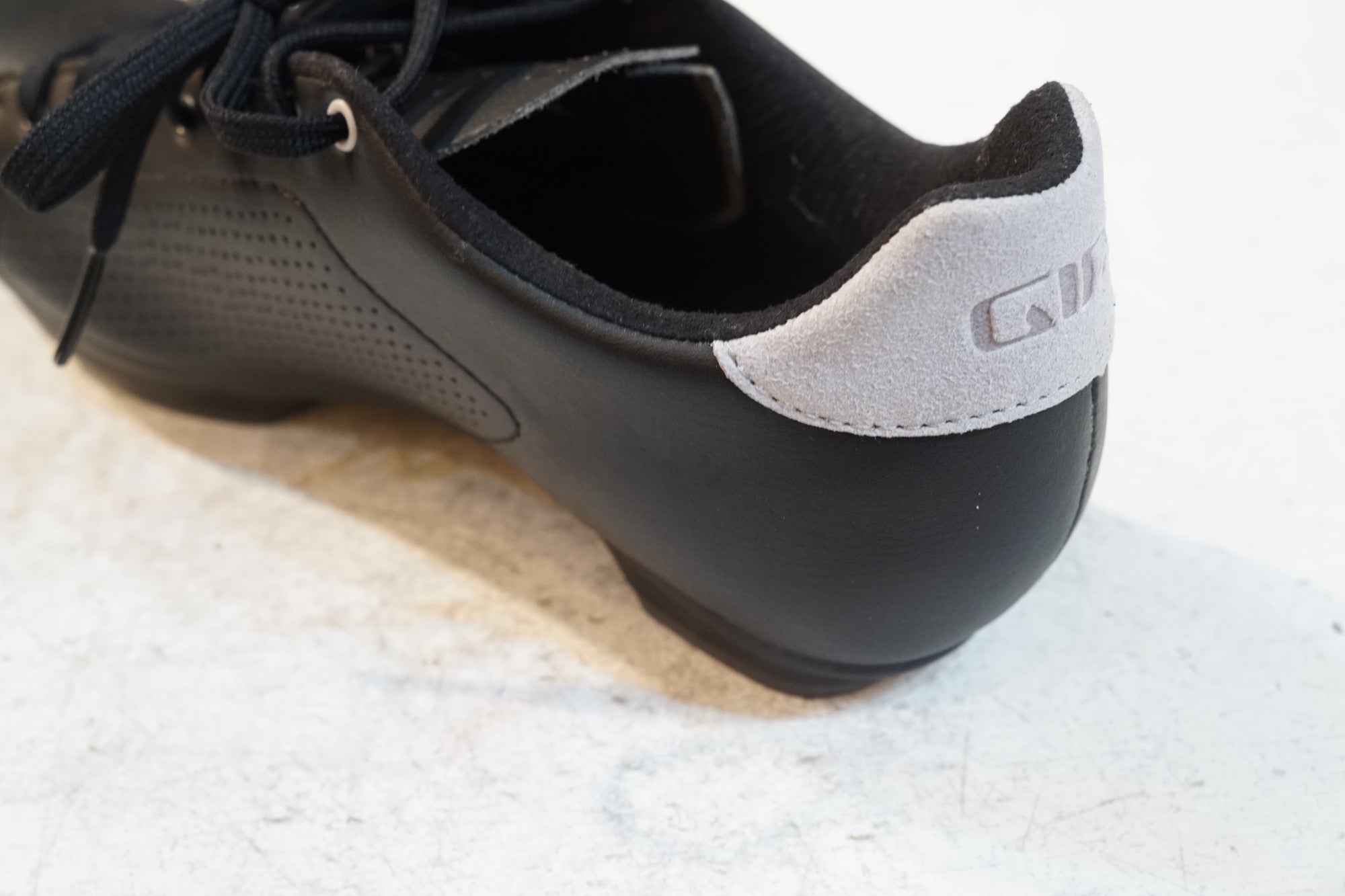 GIRO 「ジロ」 REPUBLIC 24.5cm シューズ / バイチャリ浦和ベース