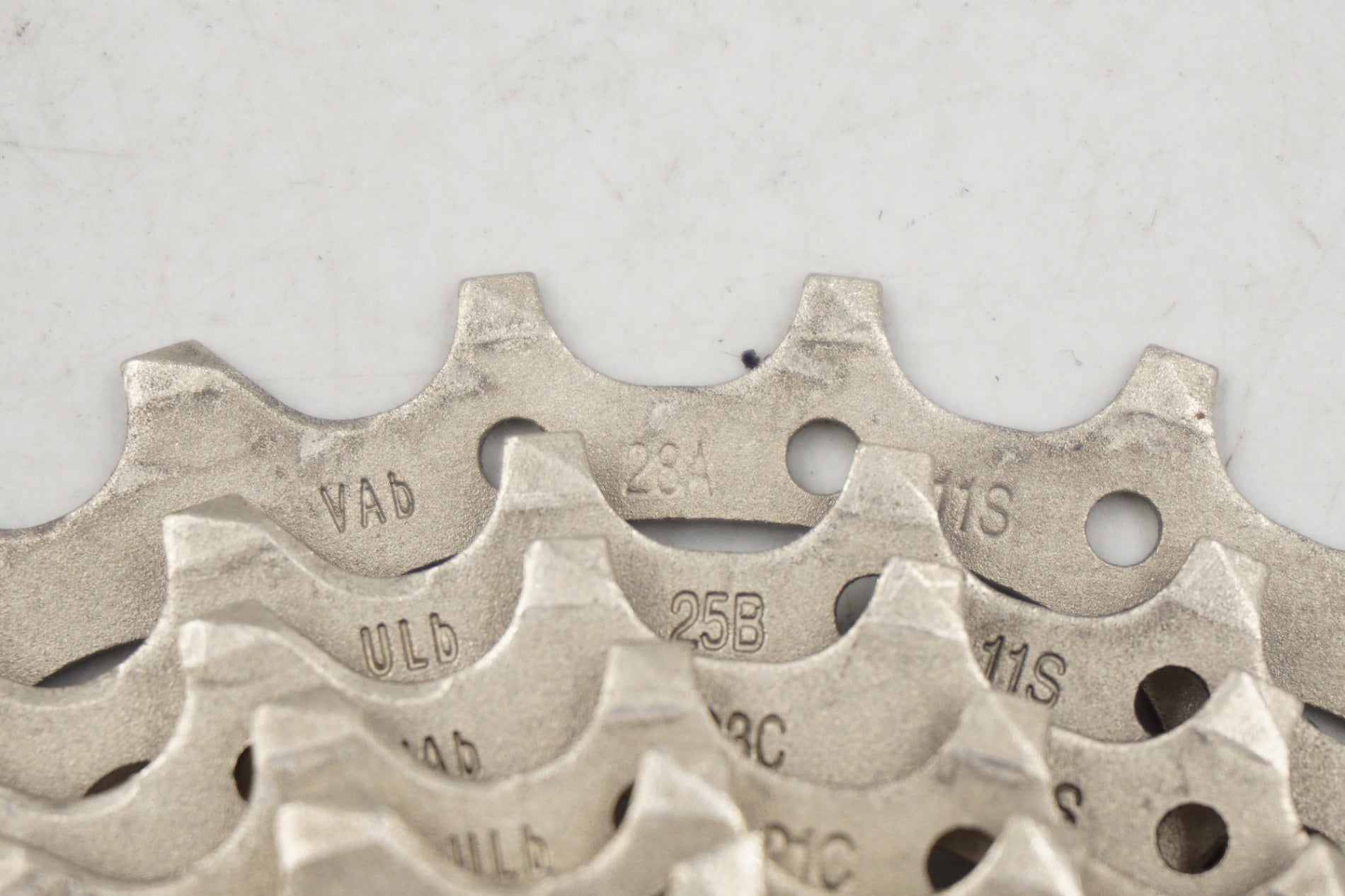 SHIMANO 「シマノ」 ULTEGRA CS-R8000 11-28T スプロケット / 奈良店