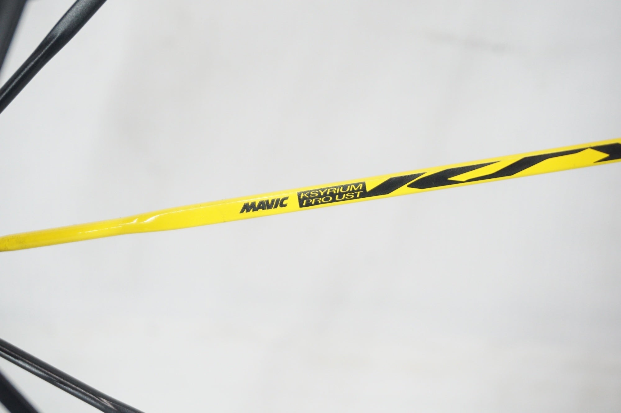 MAVIC 「マヴィック」 KSYRIUM PRO UST シマノ11速 ホイールセット / 阪急塚口店