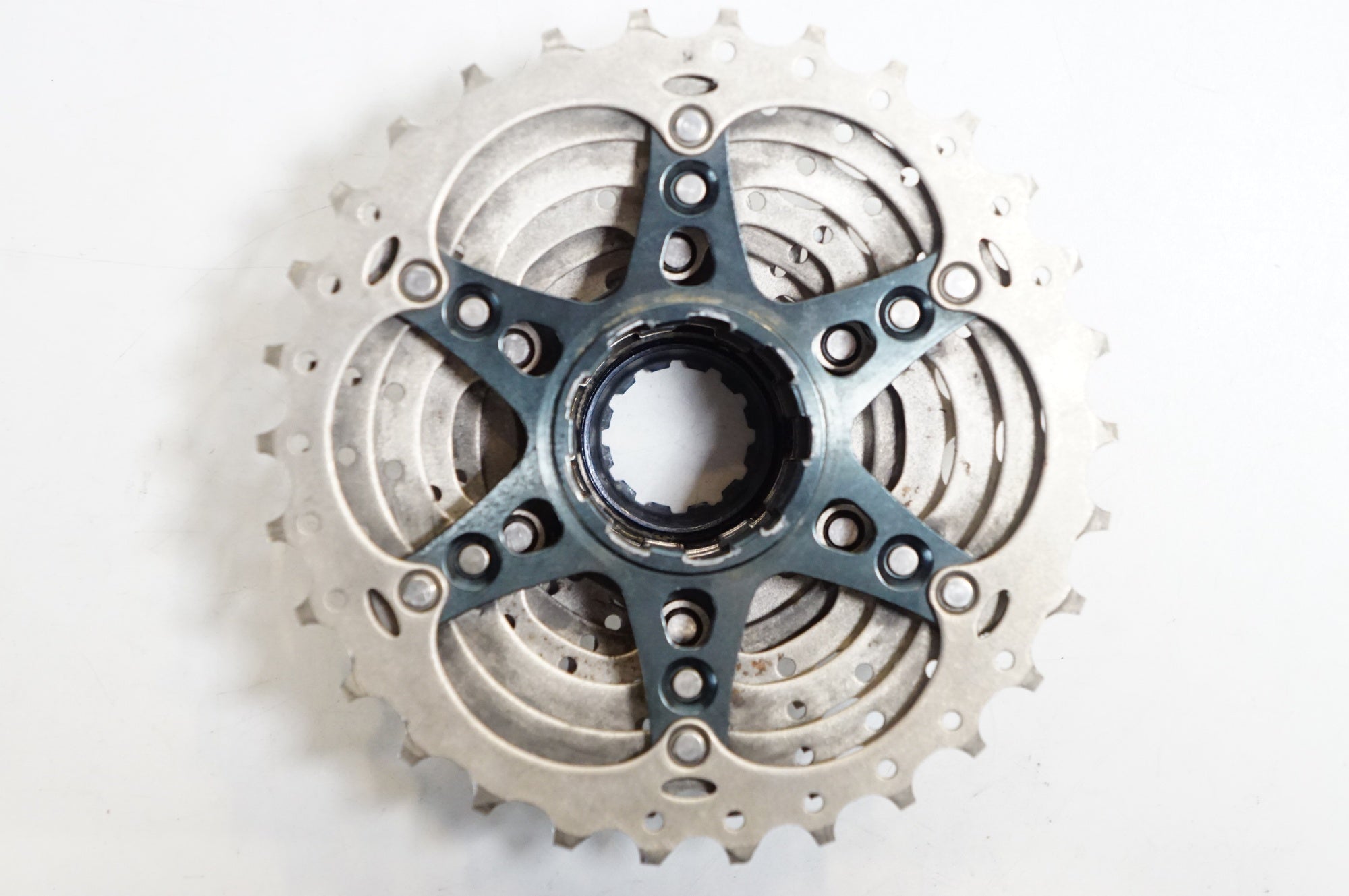 【未使用・新品】Shimano Ultegra CS-R8000 11-30T SHIMANO 「シマノ」 ULTEGRA CS-R8000 11-30T スプロケット / 熊谷本店